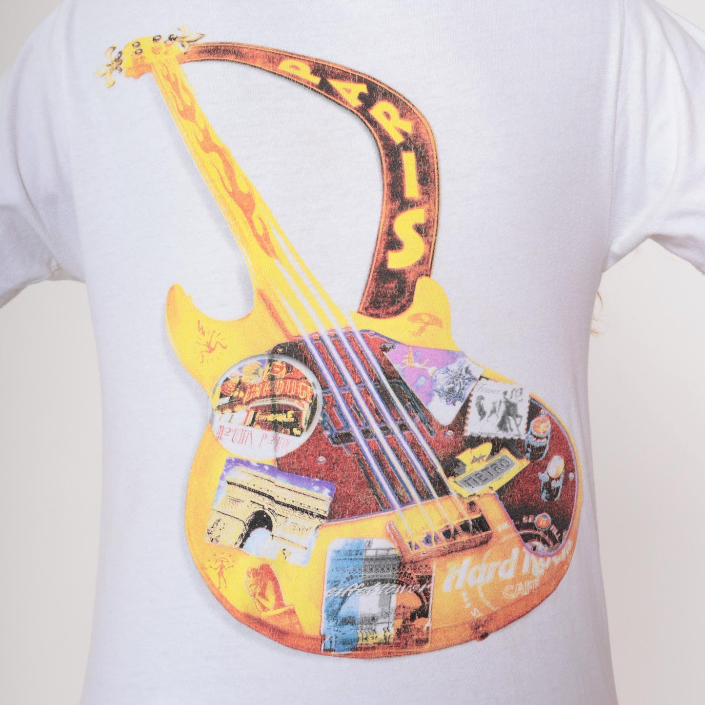 Y2K Hard Rock Cafe Paris Guitar Graphic T-Shirt 00s Crewneck Extra Small