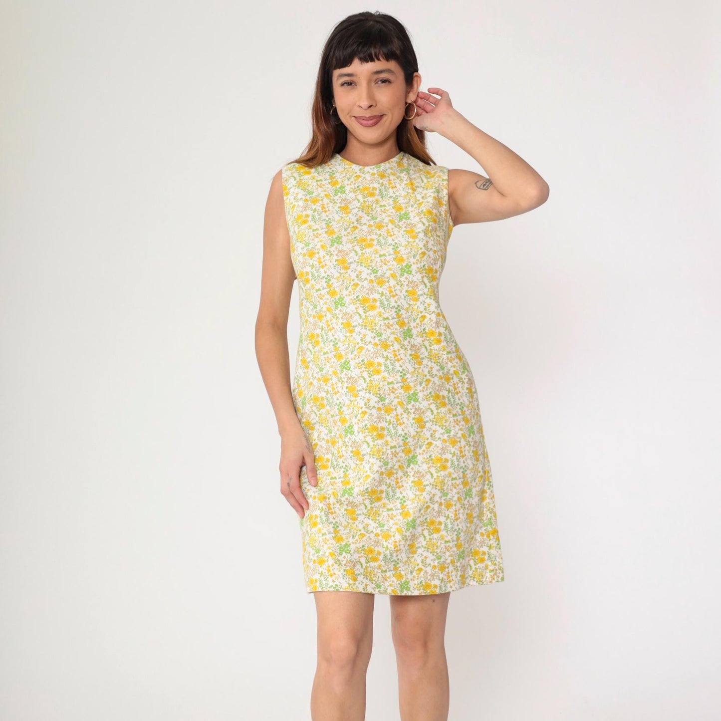 1960s Floral Butterfly Mini Dress White Yellow Sleeveless Sheath Small S