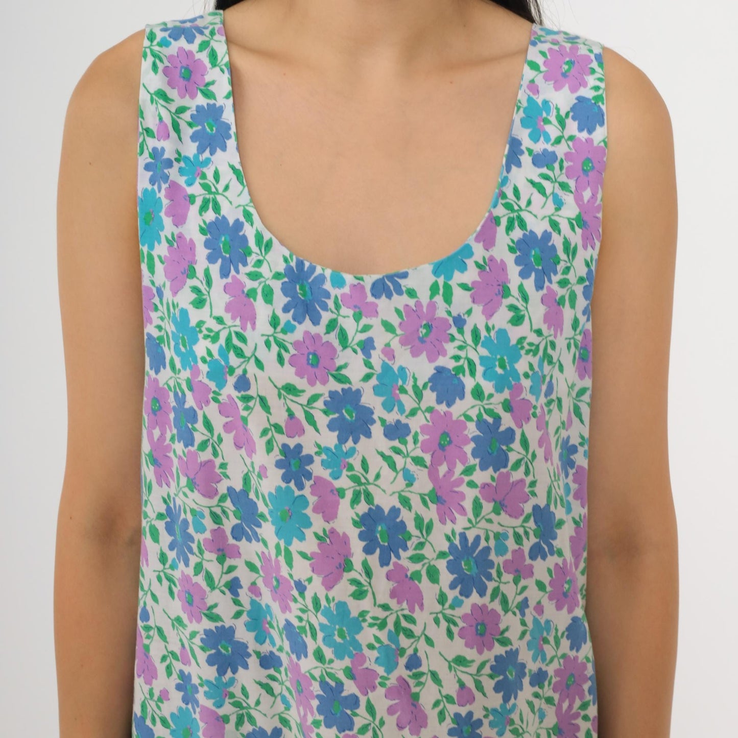 80s Floral Midi Dress White Blue Purple Tiered Drop Waist Sleeveless Medium