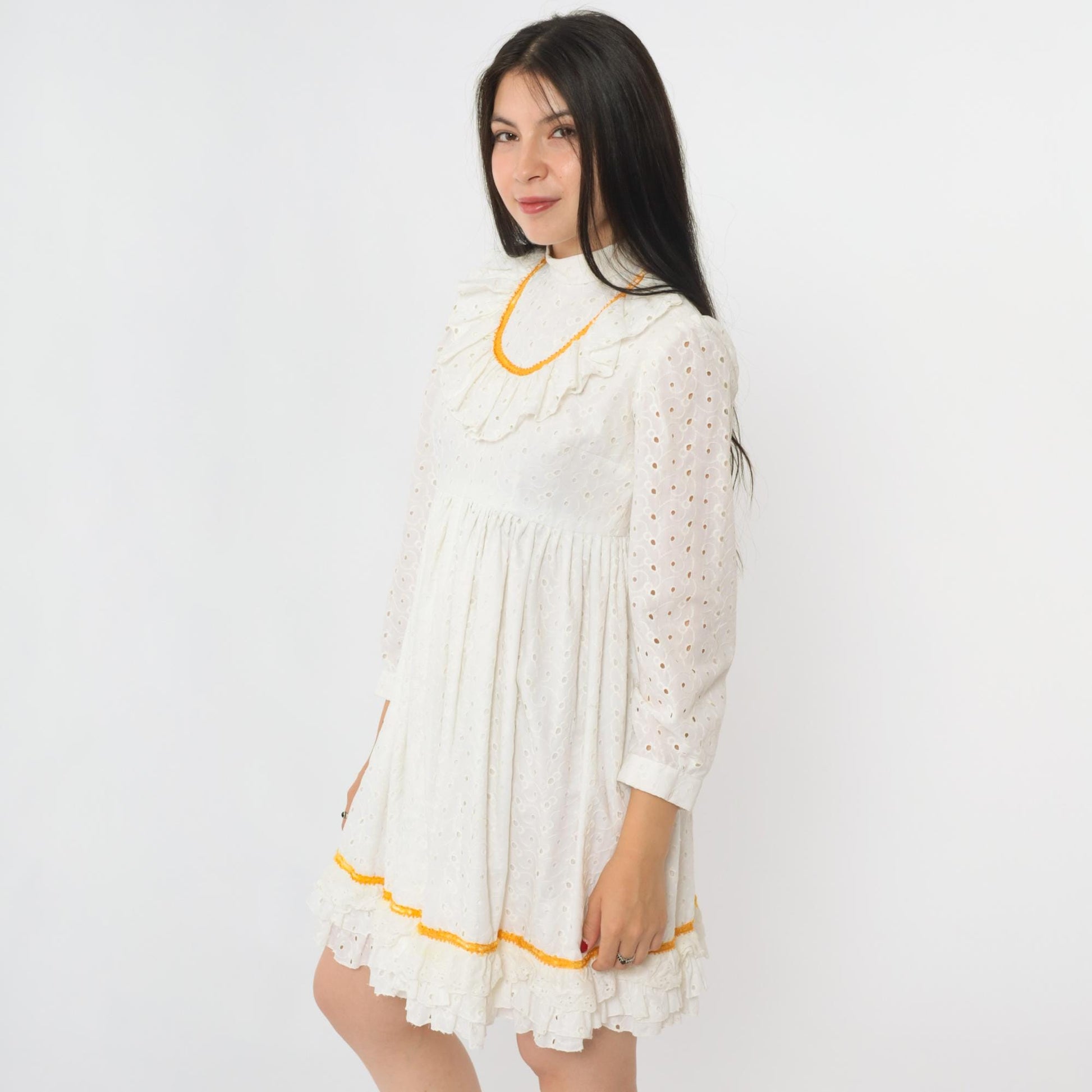 70s White Eyelet Lace Mini Dress Empire Waist Puff Sleeve Small