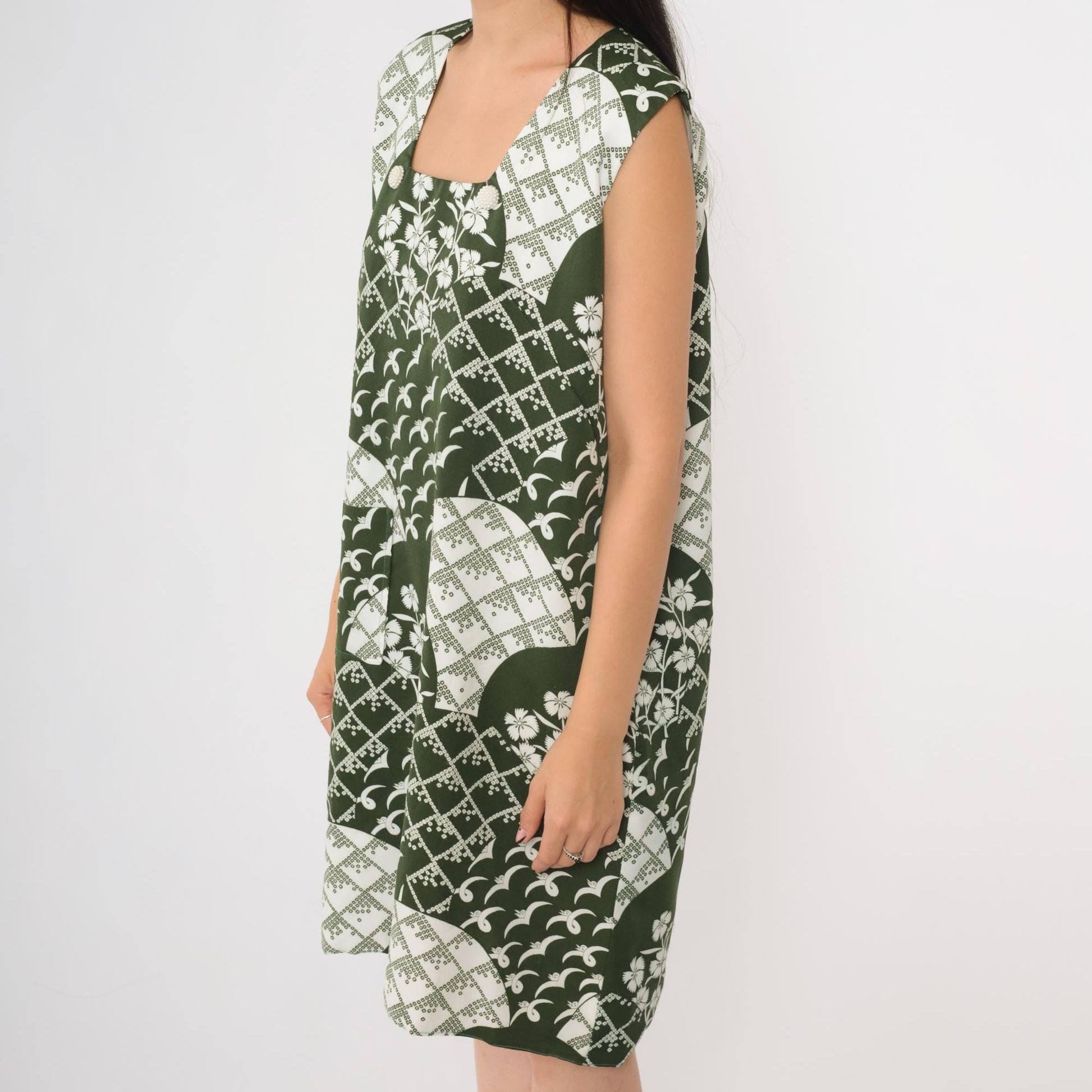 70s Green Hawaiian Shift Dress White Floral Geometric Print Square Neck Knee Length Medium M