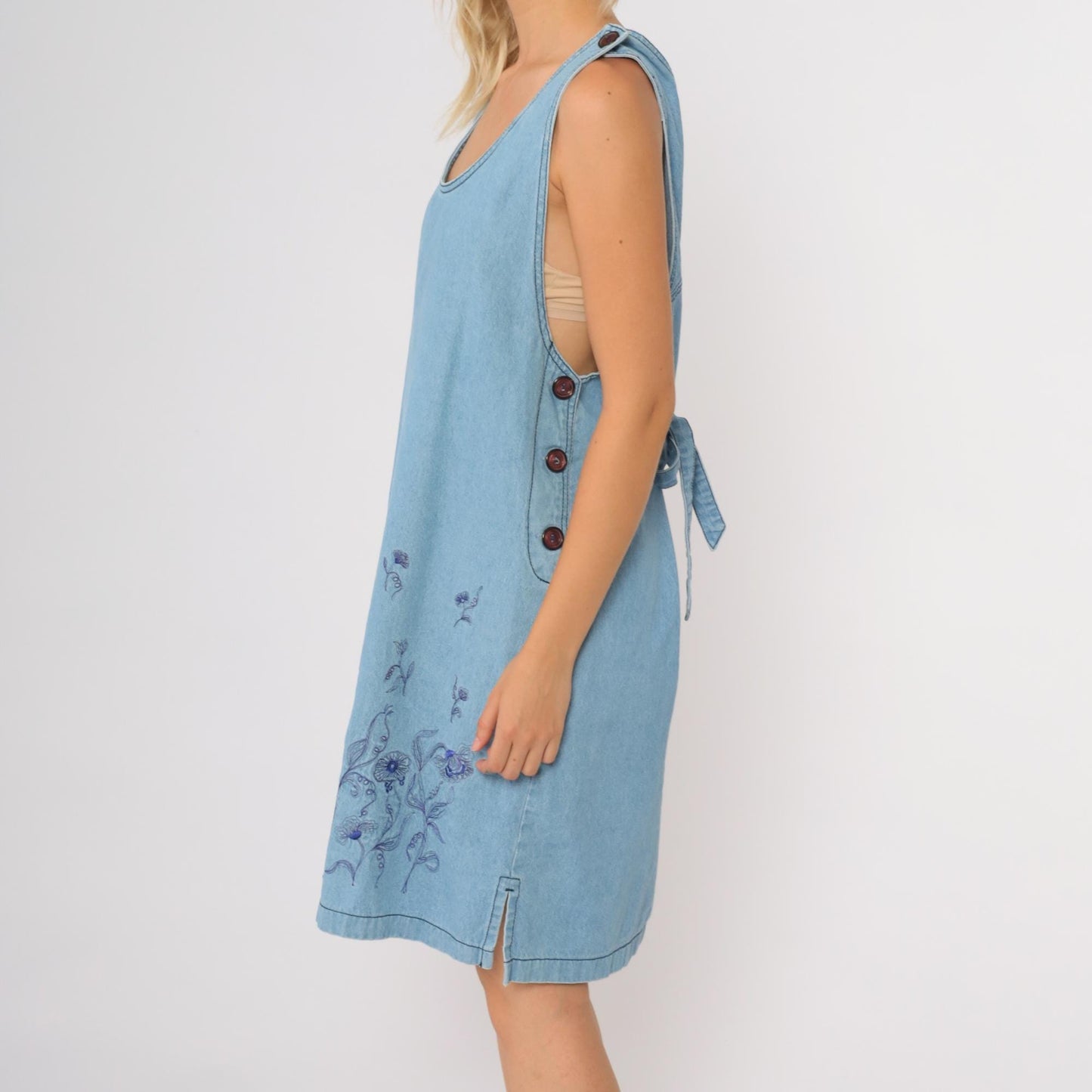 90s Monique Fashions Denim Jumper Dress Light Blue Floral Embroidered Midi Medium