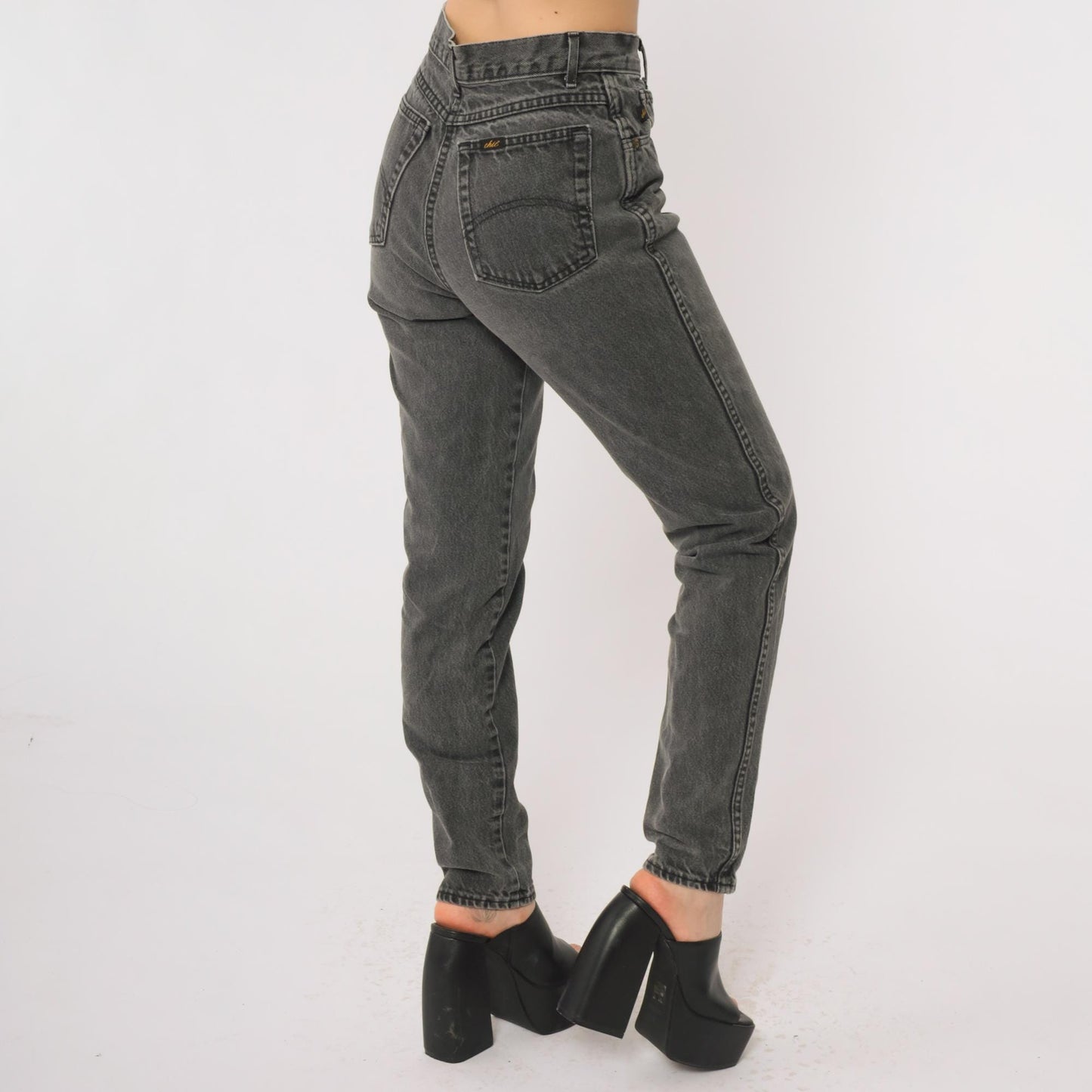 90s Chic Black Wash High Waist Tapered Jeans Distressed Denim Small S