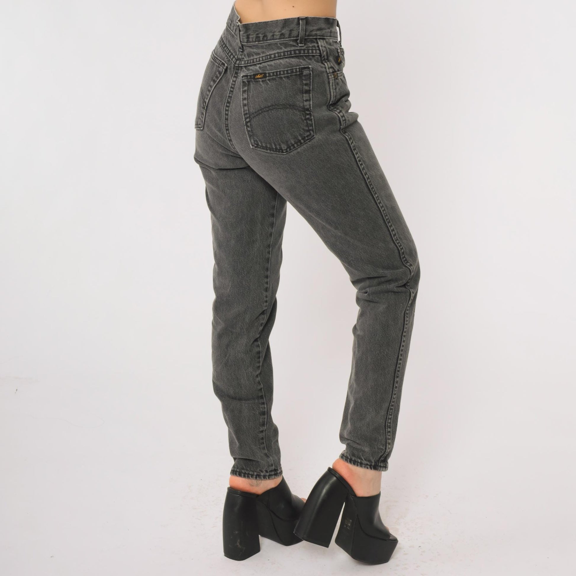90s Chic Black Wash High Waist Tapered Jeans Distressed Denim Small S