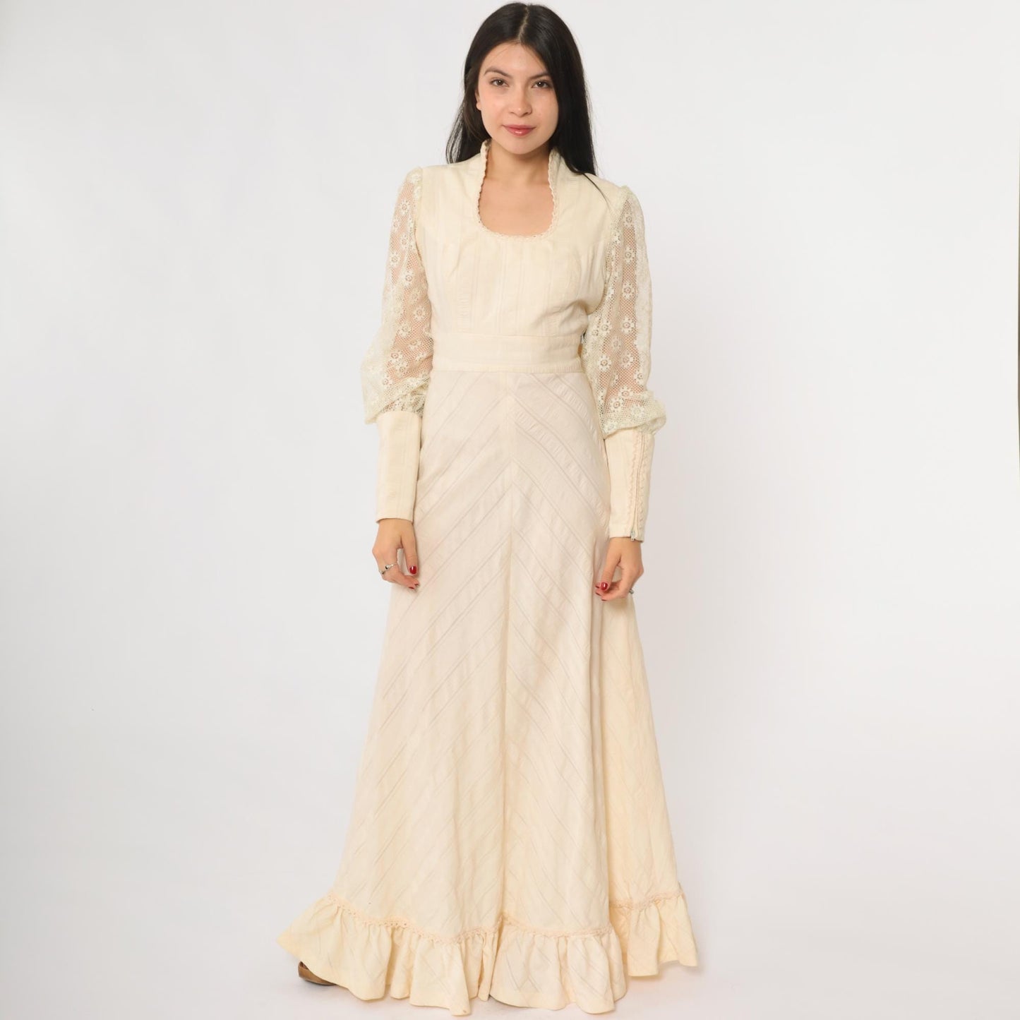 70s Cream Lace Maxi Dress Long Sleeve Scoop Neck Fitted Bodice Medium M