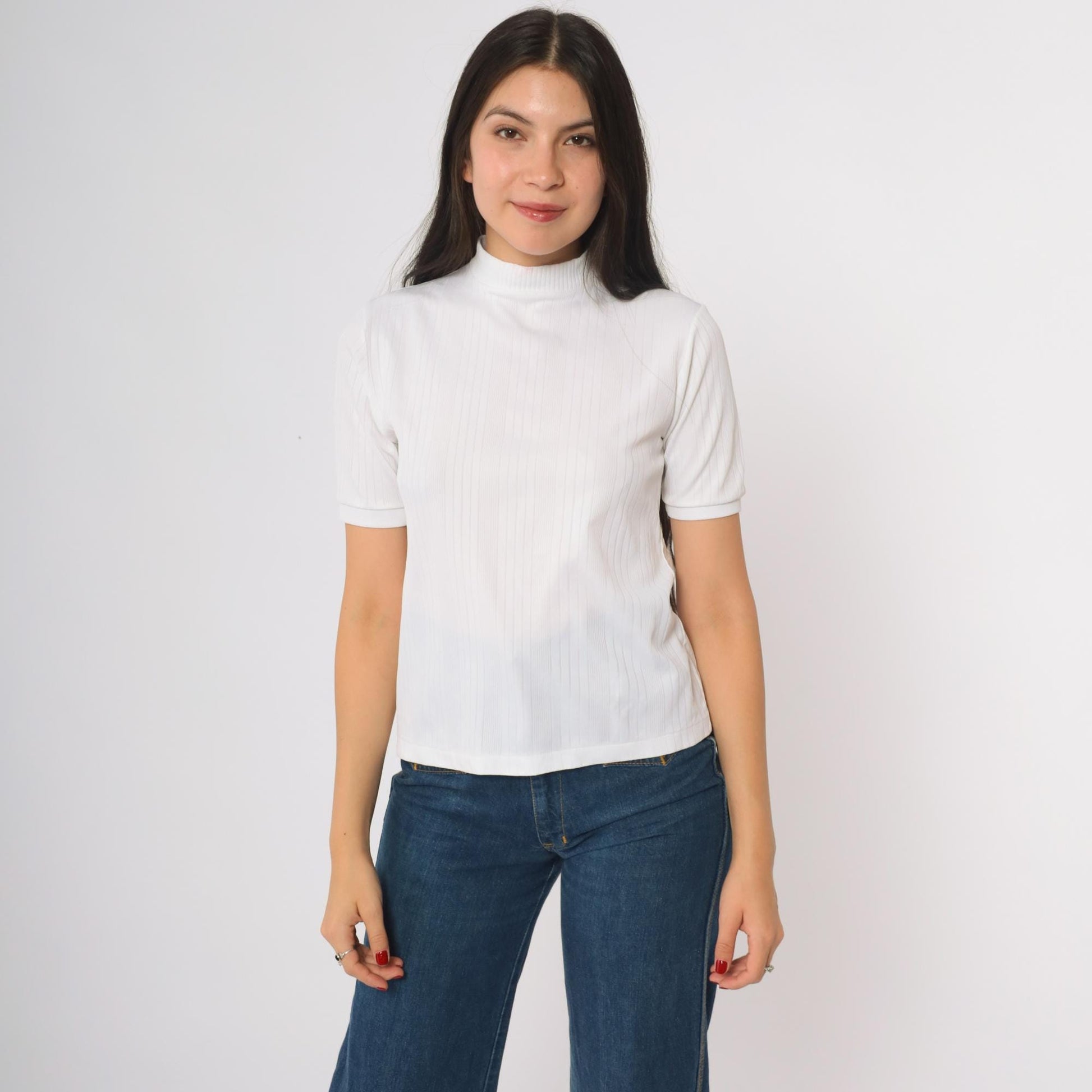 70s White Mock Neck Short Sleeve Ribbed Knit Fitted Top Small S