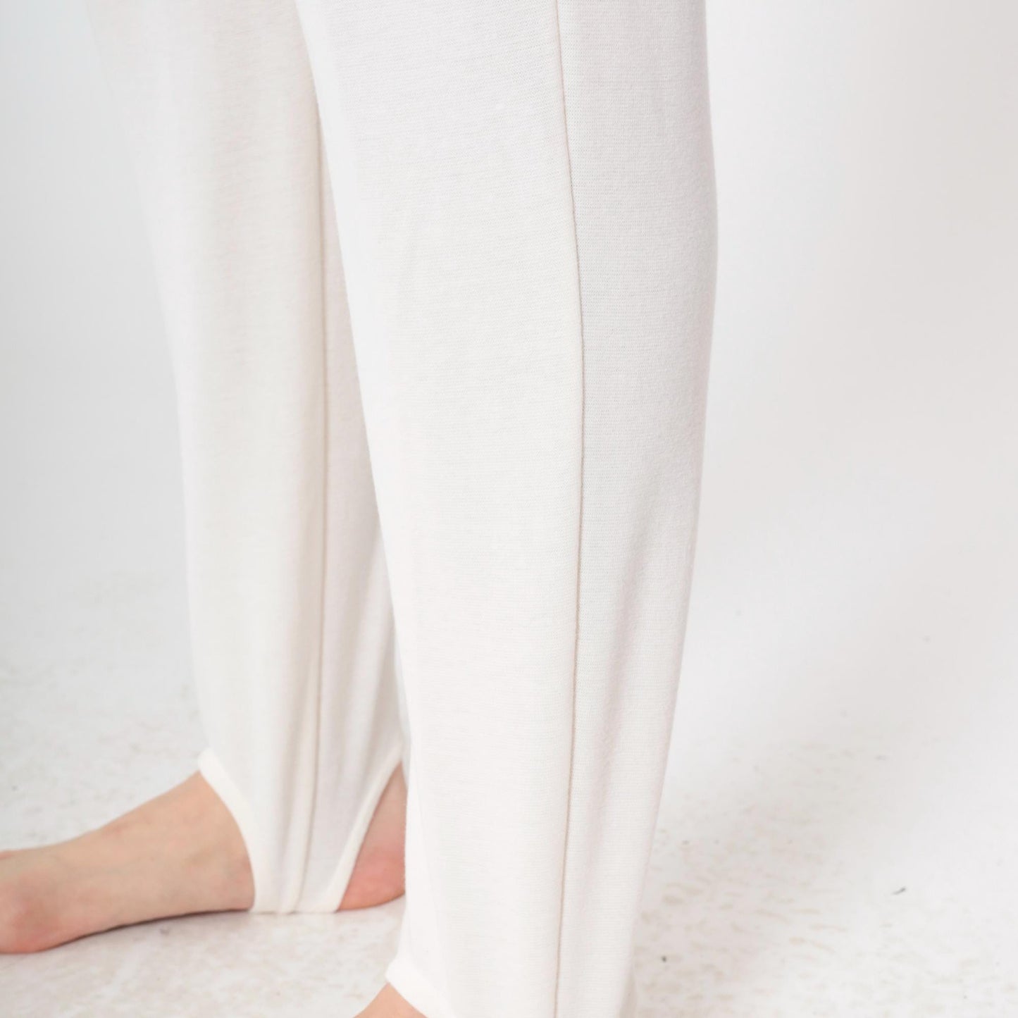 80s Cream Stirrup Pants High Waisted Tapered Trousers Medium M