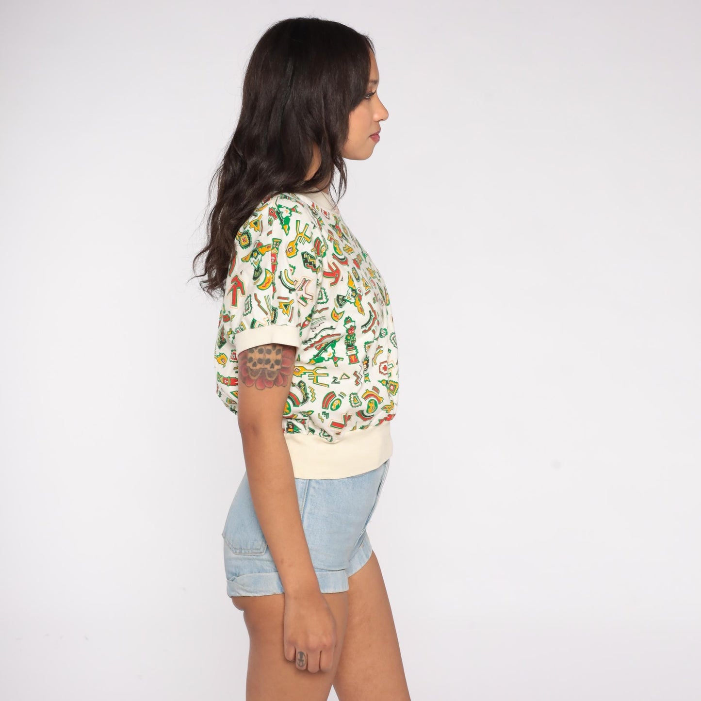 90s Haida Eagle Totem Pole Abstract Graphic Cotton Knit Shirt Cream Small