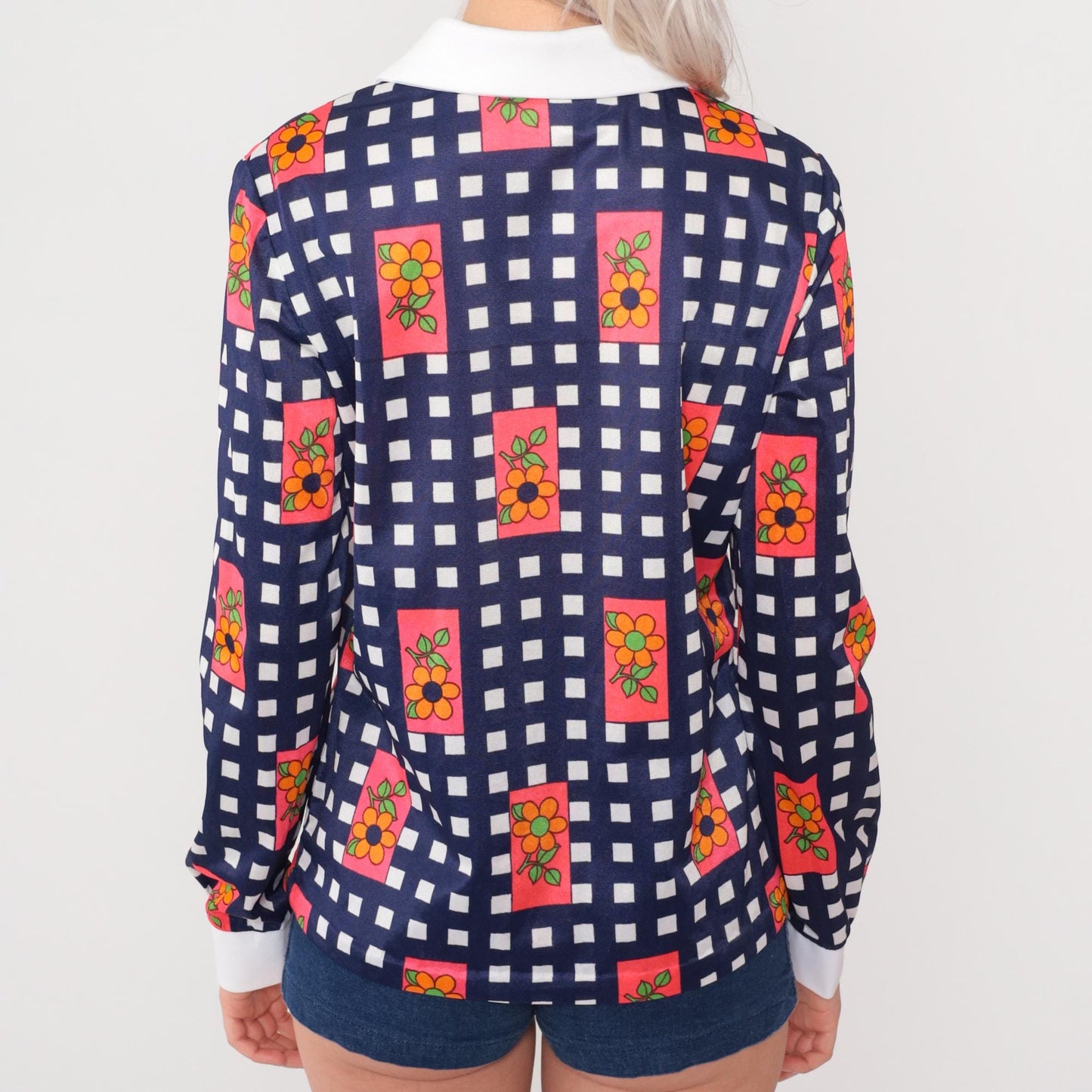 70s Navy Gingham Daisy Print Button-Down Blouse White Collar Small S