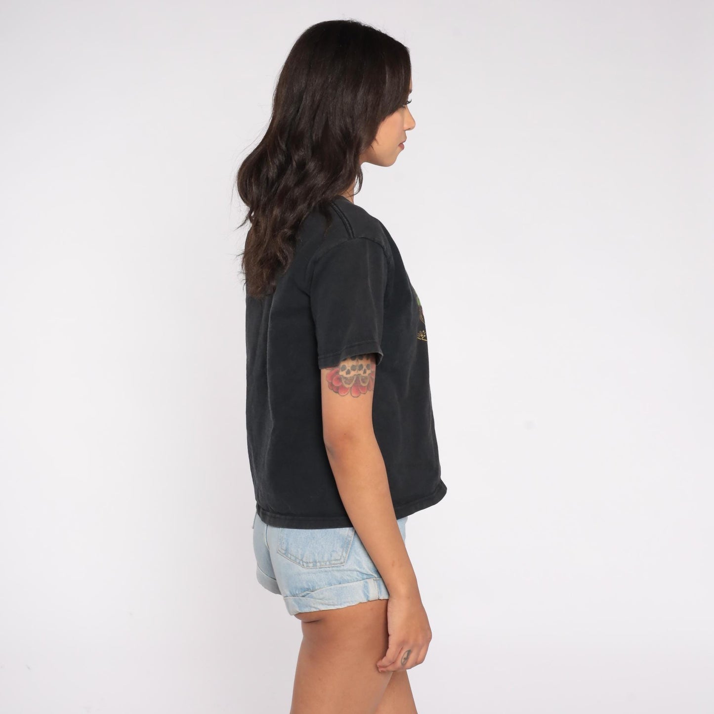 90s Chrysanthemum Floral T-Shirt Black Cotton Scoop Neck Cropped Medium M