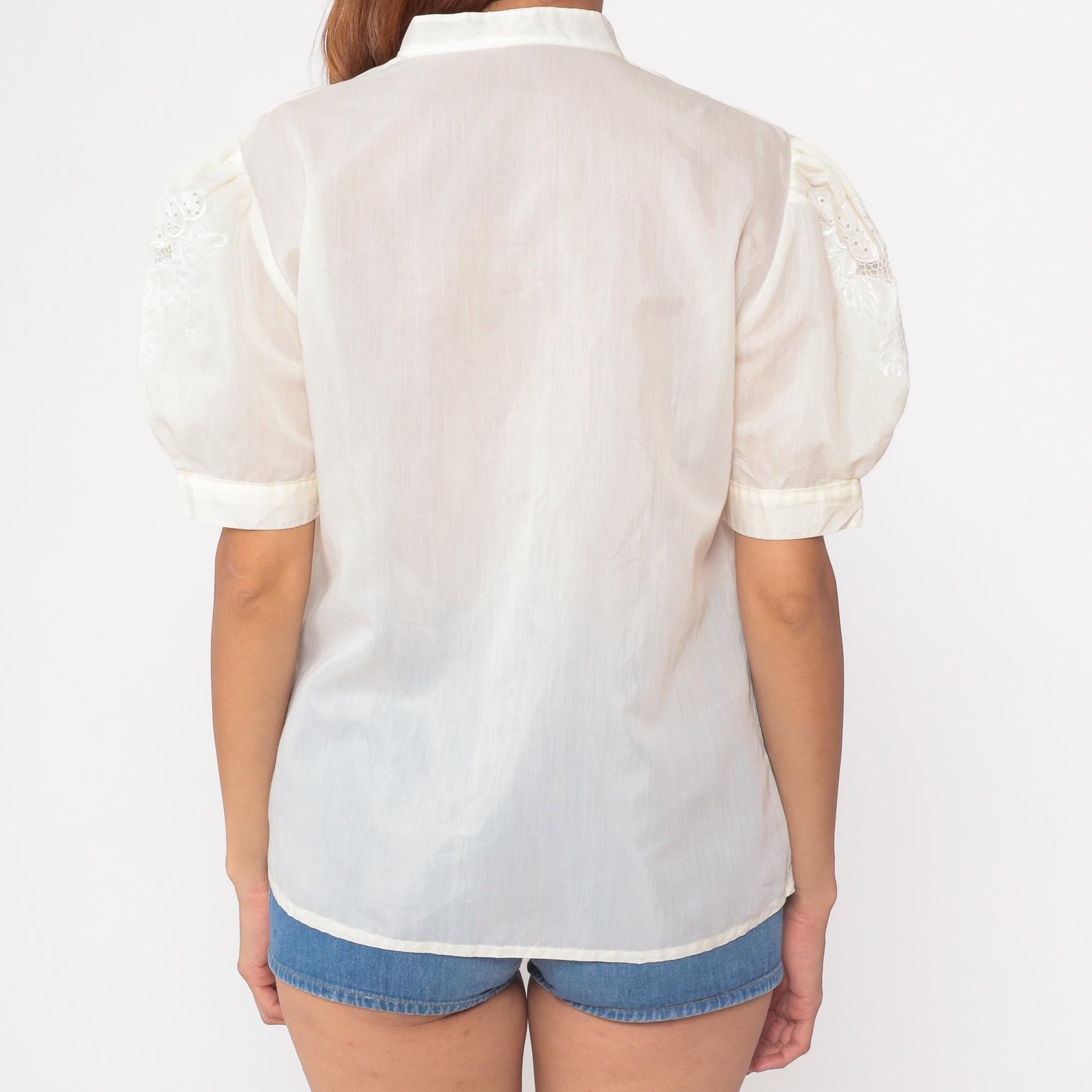 70s Floral Embroidered Cutwork Blouse Cream Puff Sleeve Button Up Medium M