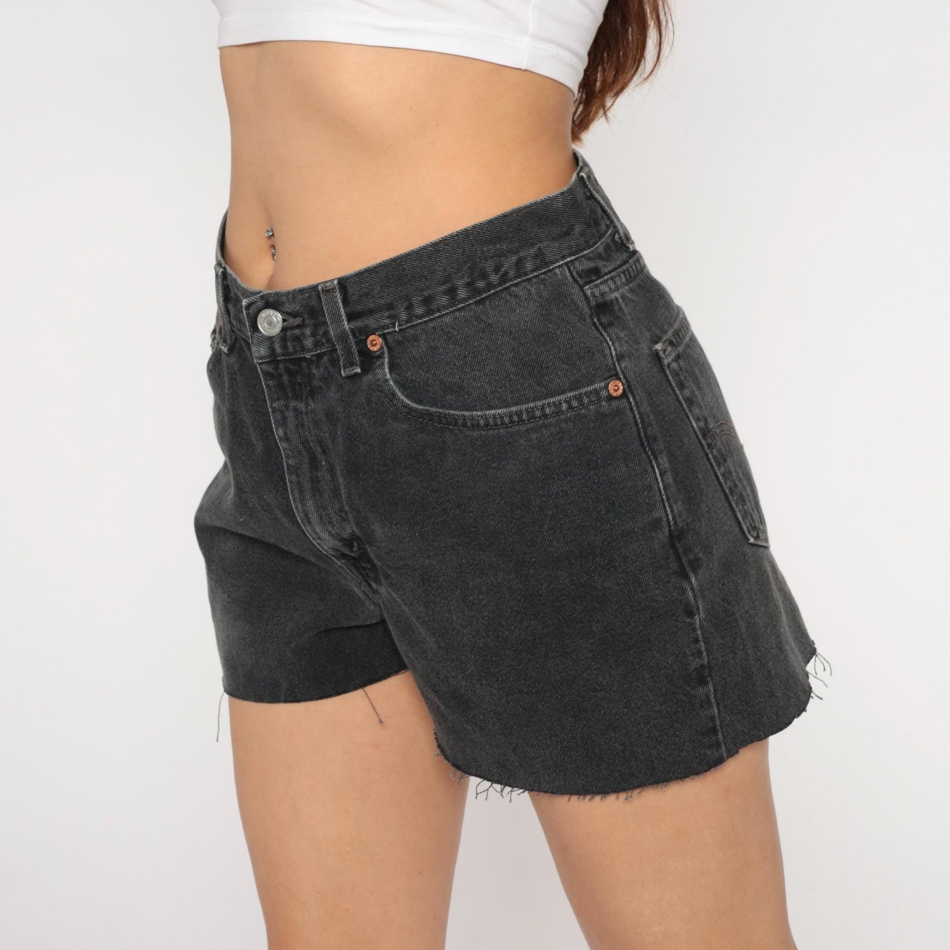 Y2K Levi's 550 Black Denim Cut-Off Shorts High Waisted Medium