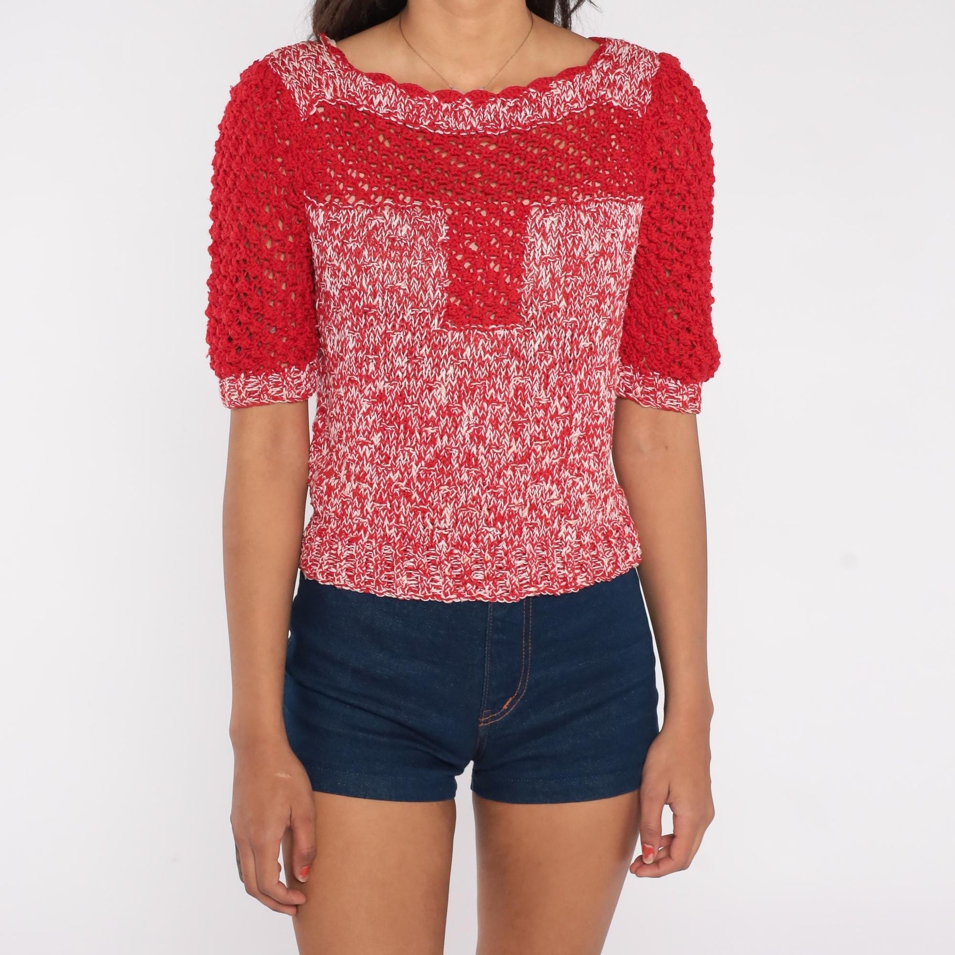 70s Red White Crochet Knit Sweater Short Sleeve Scalloped Trim Cropped Top Medium
