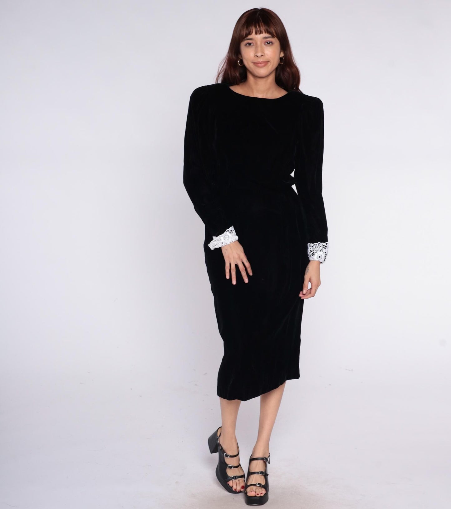 90s Black Velvet Dress White Lace Cuffs Round Neck Midi Small
