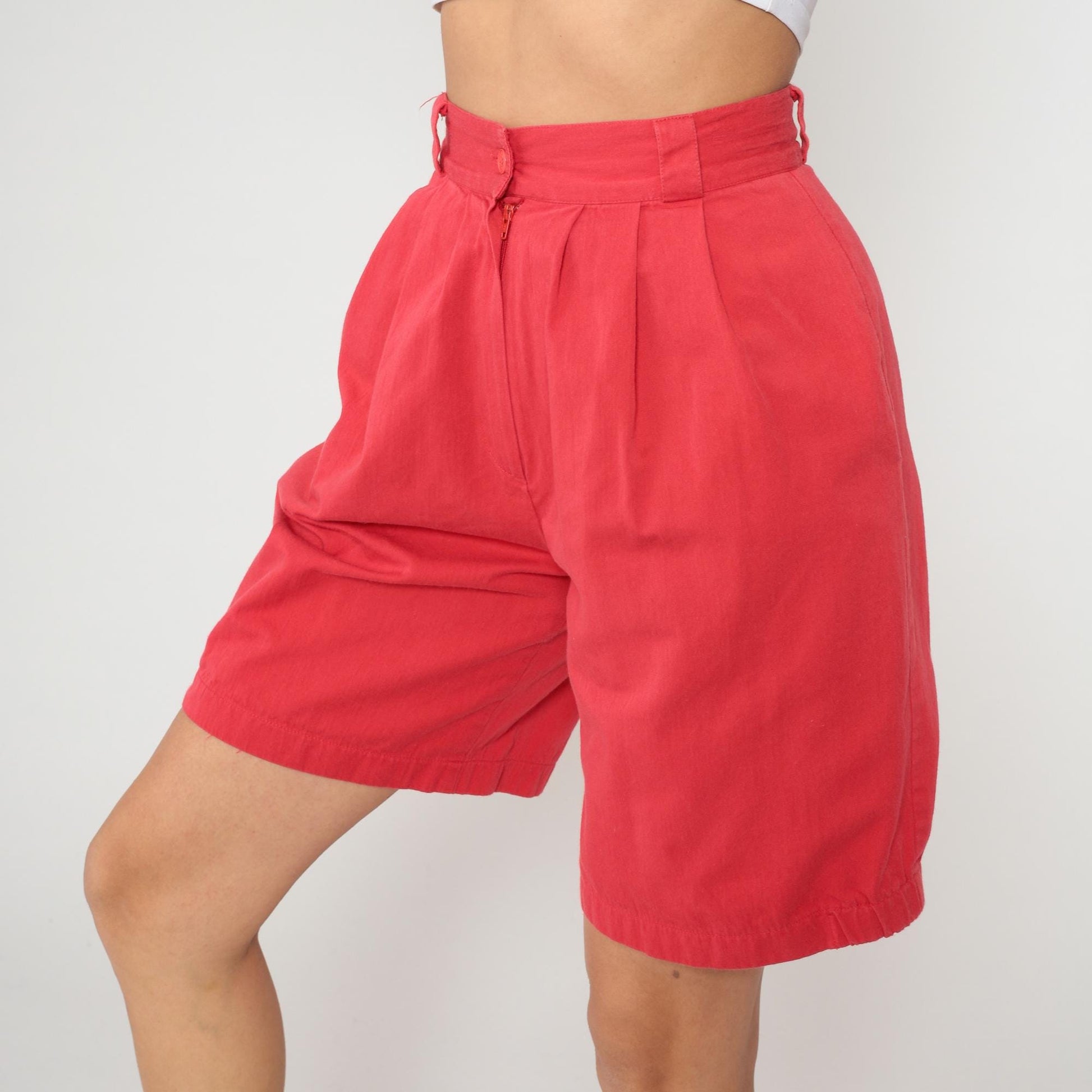90s Bianca Nyqara Coral Red High-Waisted Pleated Shorts Small S