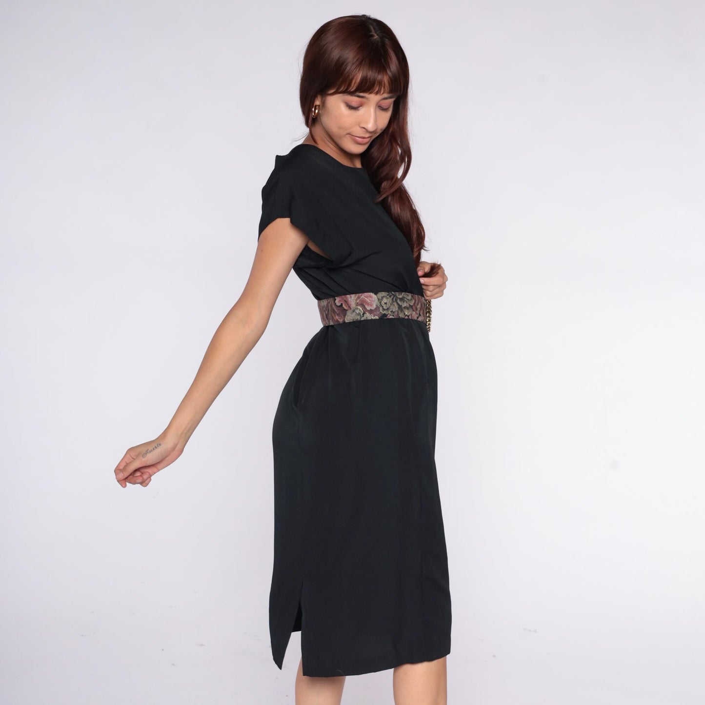 90s Black Midi Dress Crew Neck Cap Sleeve Shift Belted Medium