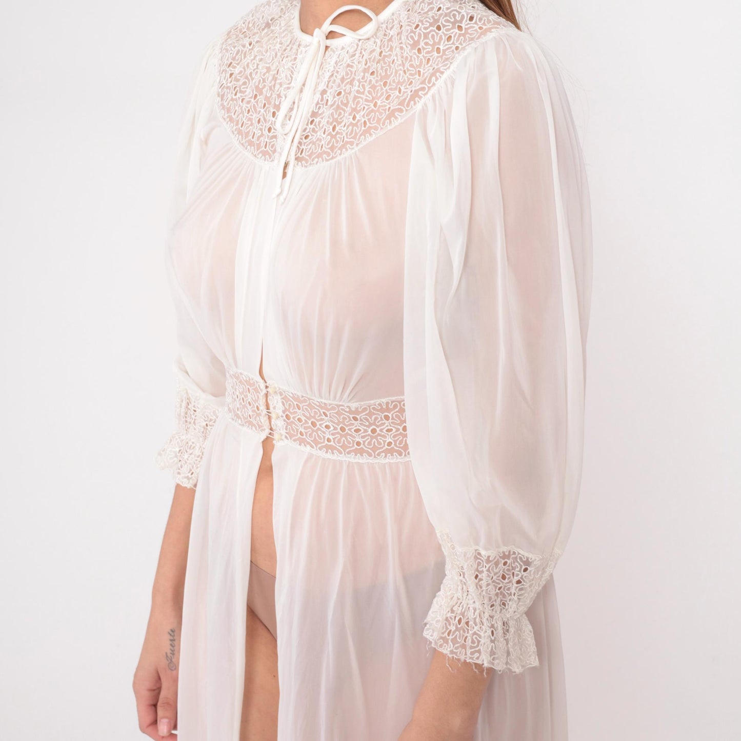 70s Lady Leonora Lace Robe Off-White Nylon Tie-Front Maxi Negligee Small