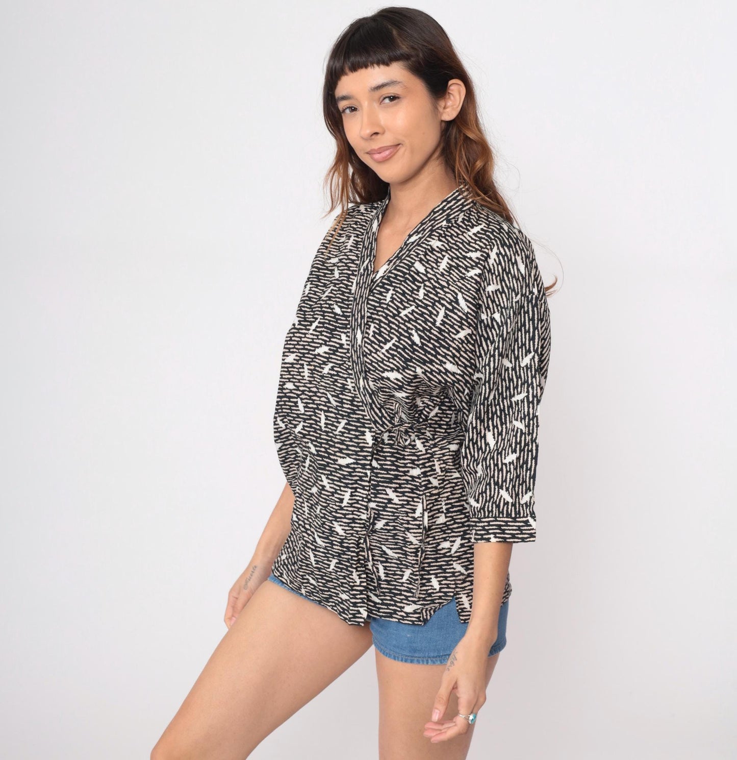 80s Black Cream Abstract Wrap Kimono Blouse Cotton Tie Waist Medium