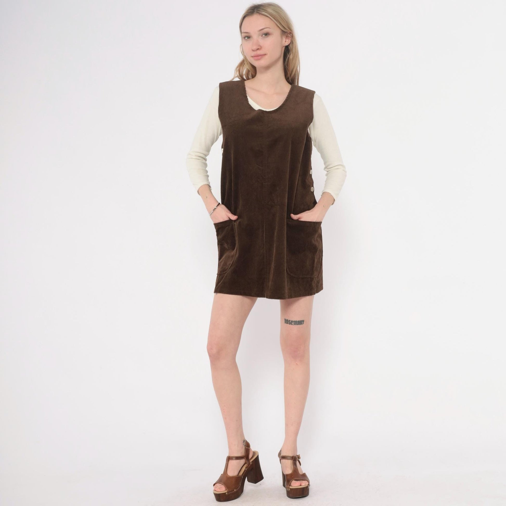 90s Brown Corduroy Jumper Dress Sleeveless V-Neck Shift Pinafore Small