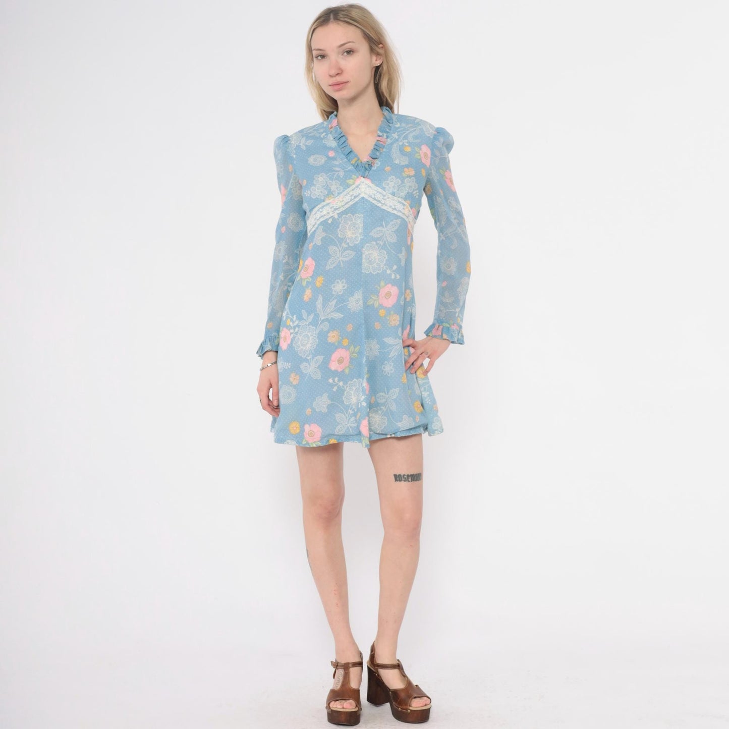 70s Light Blue Floral Mini Dress Long Sleeve Ruffle Lace Trim Small
