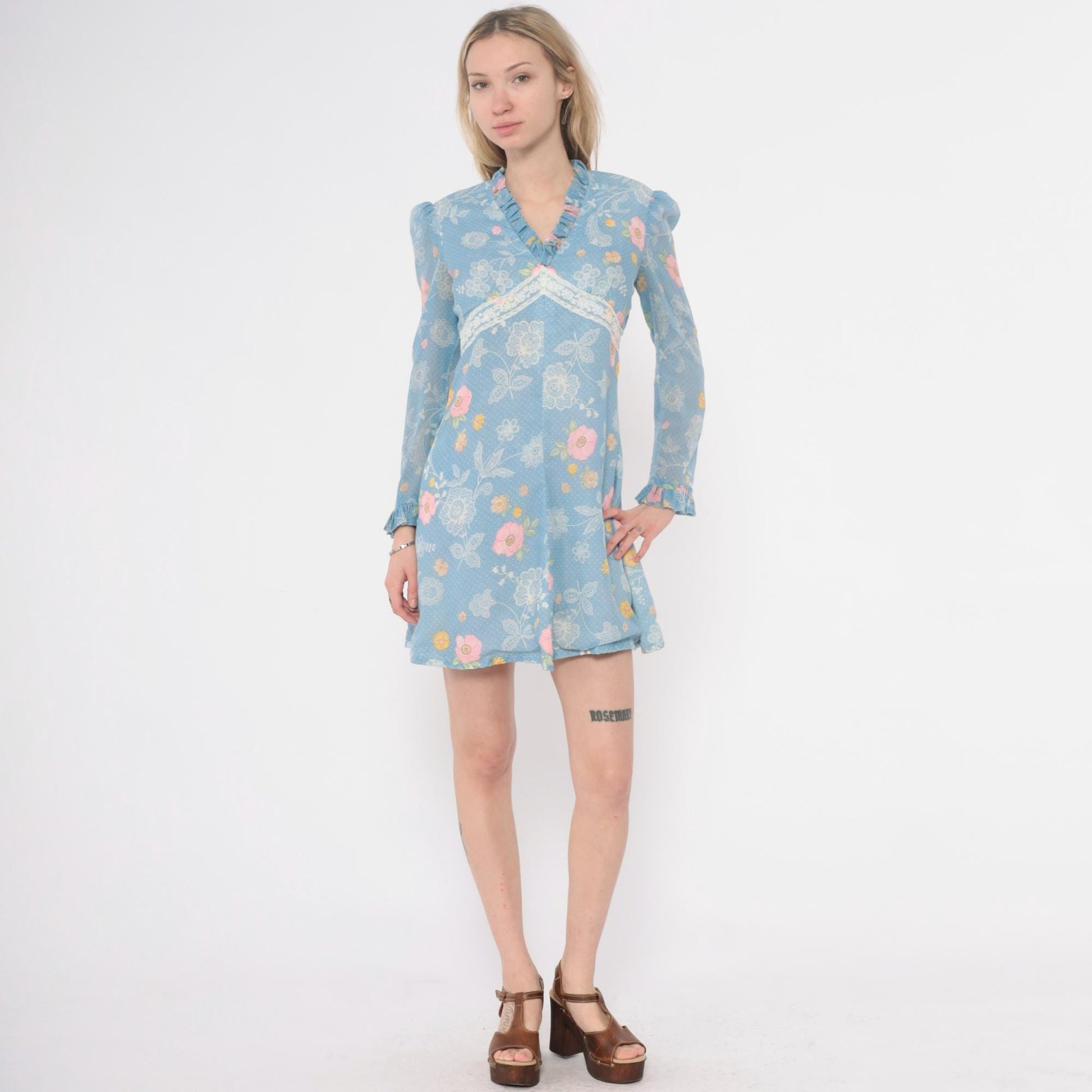 70s Light Blue Floral Mini Dress Long Sleeve Ruffle Lace Trim Small
