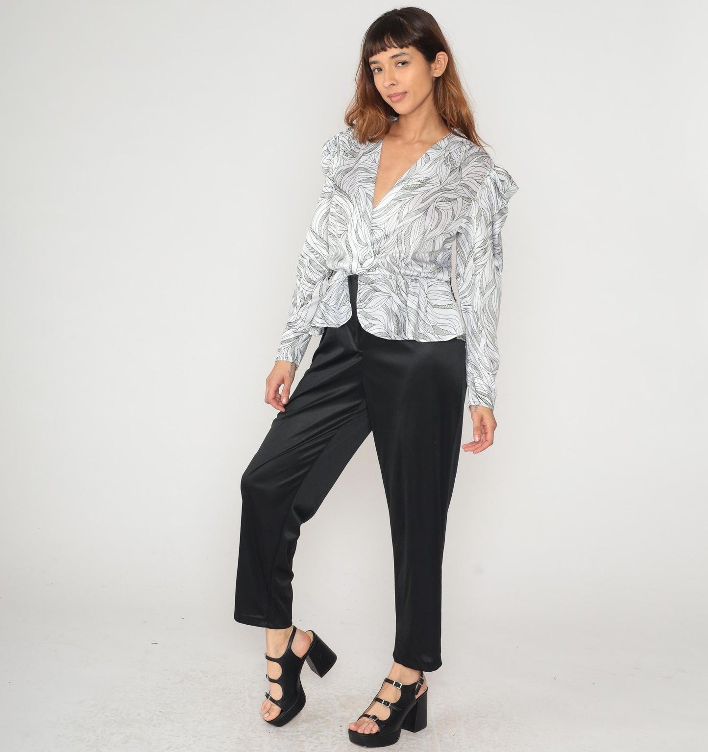 80s Wave Print Peplum Blouse Shoulder Pads V-Neck White Black Medium