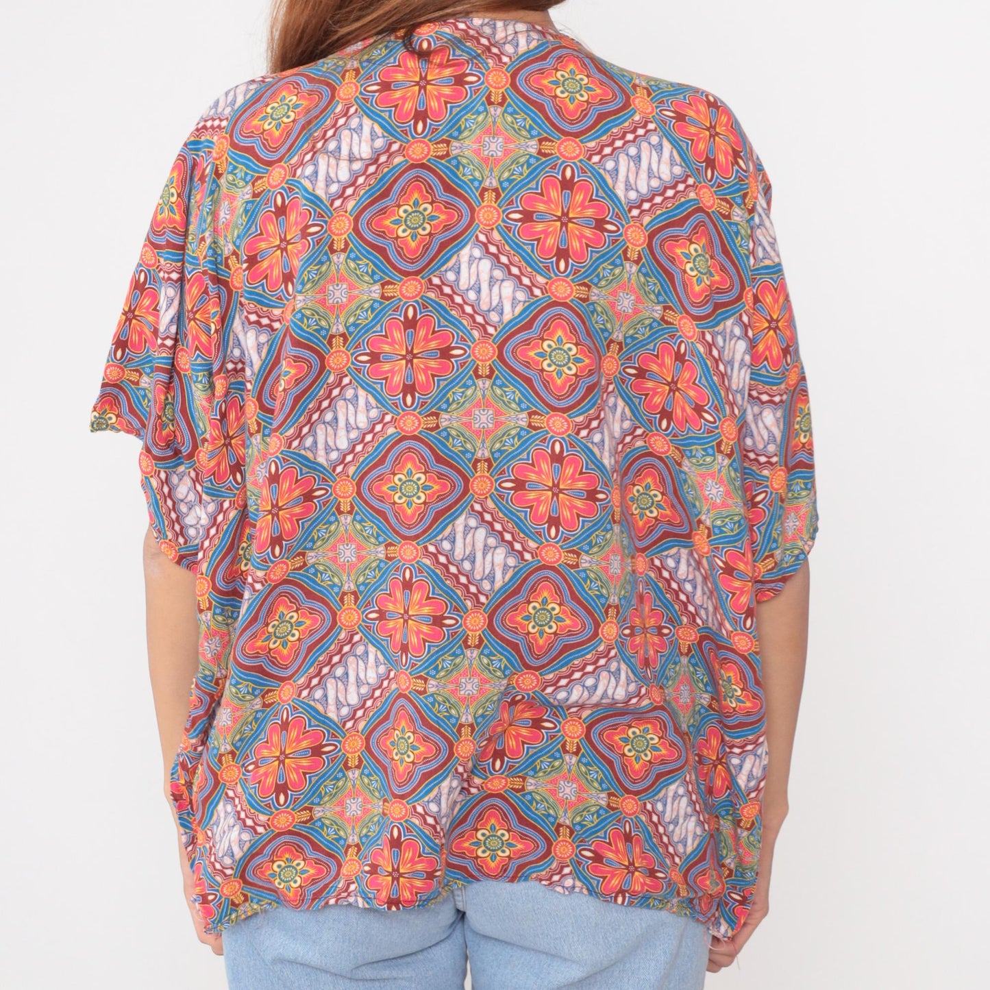 Y2K Batik Blouse Geometric Floral Button Front V Neck Short Sleeve Medium