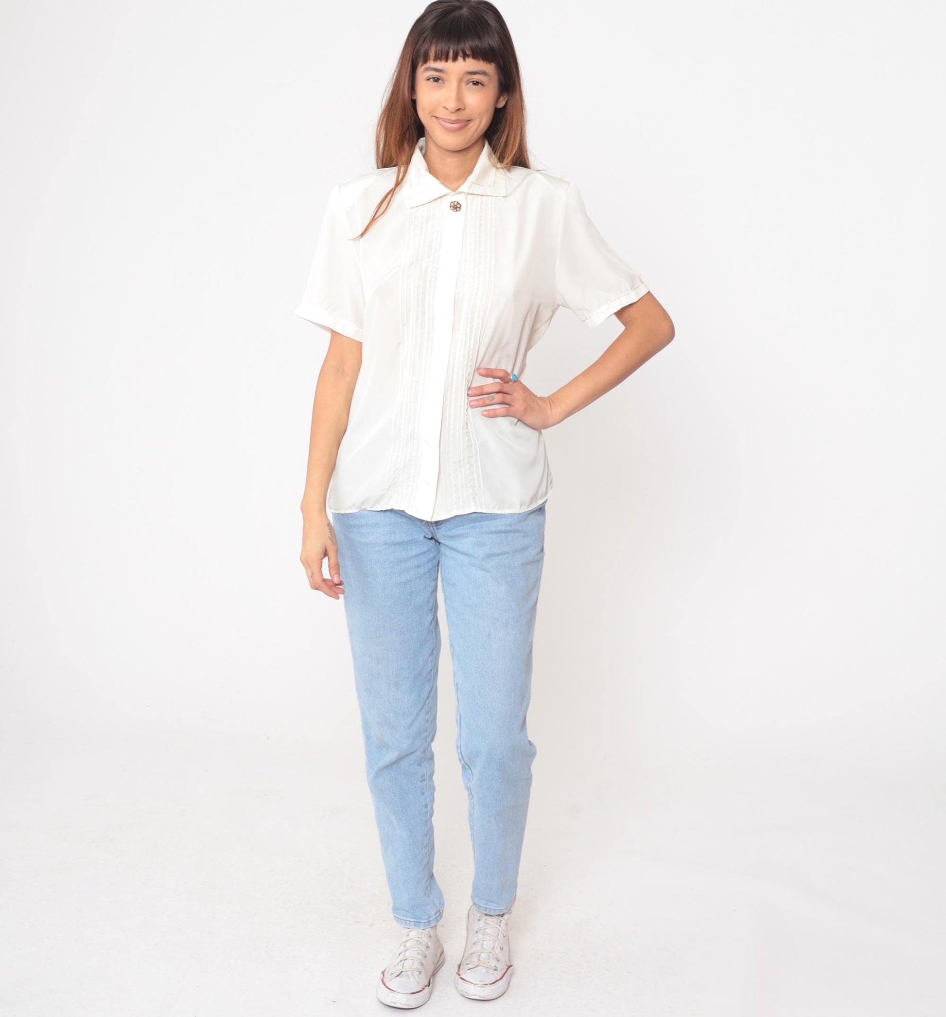90s Casual Corner Cream Blouse Pointed Collar Pintuck Pleated Short Sleeve Medium