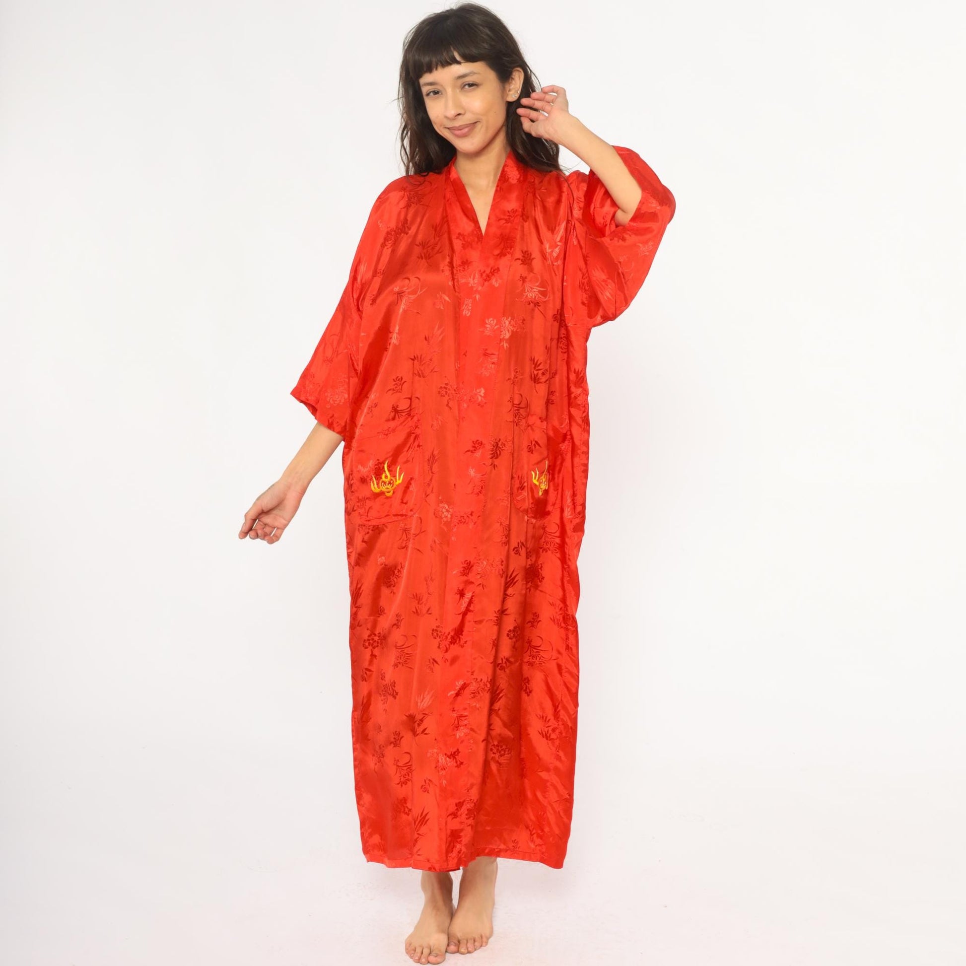 80s Dragon Kimono Robe Red Satin Embroidered Dressing Gown Medium