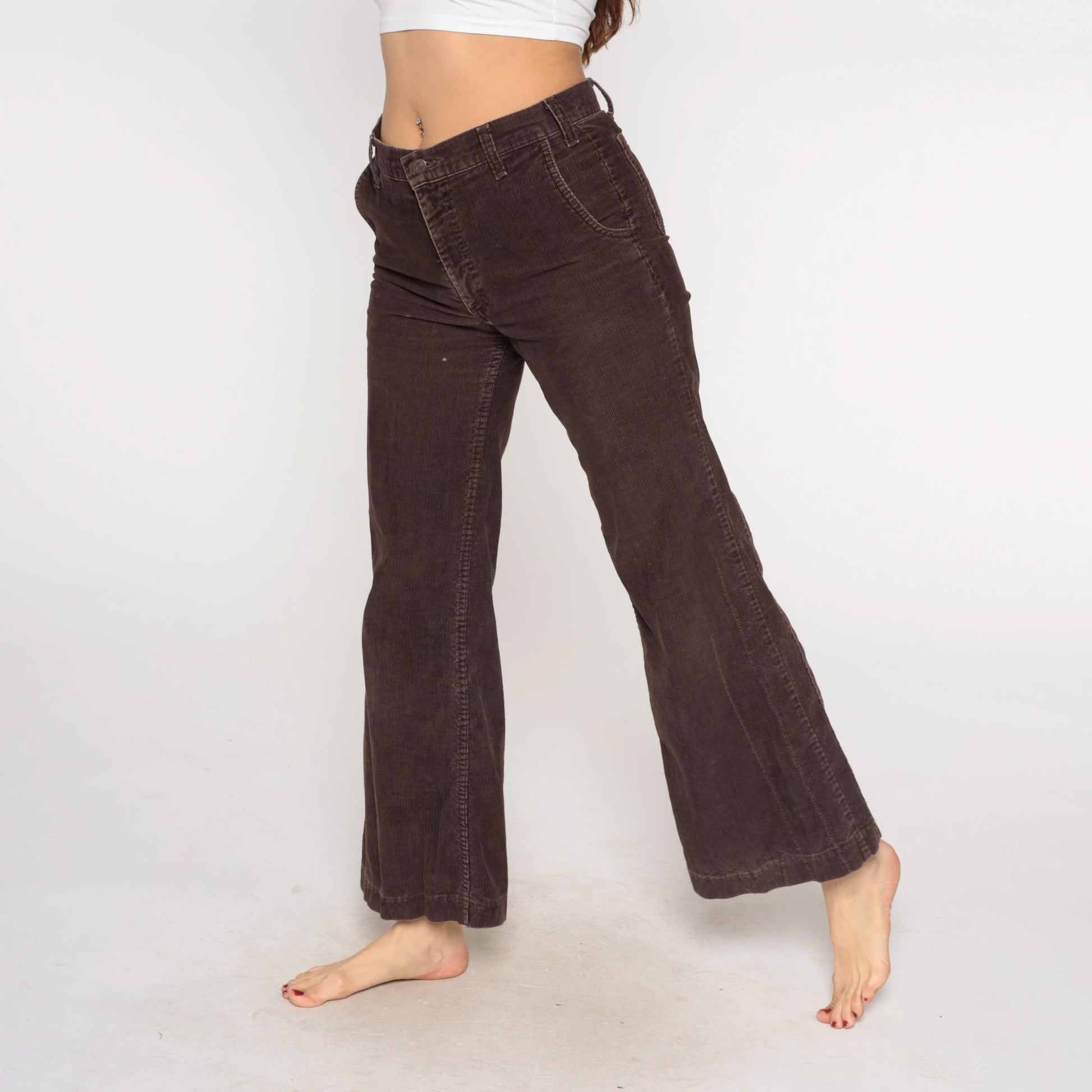 70s Levi's Brown Corduroy Bell Bottom Flared Pants High Rise Medium