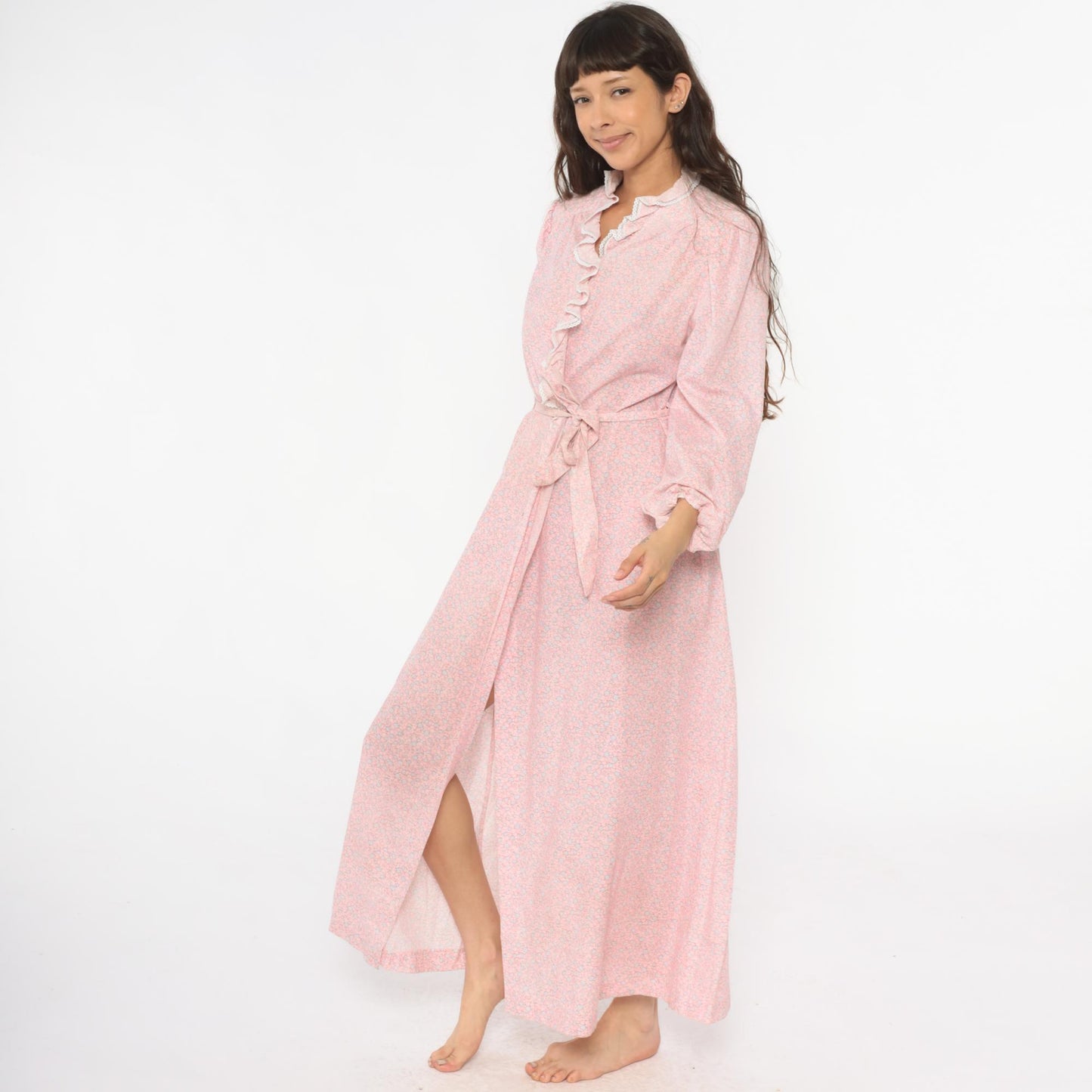 70s Pink Floral Wrap Robe Lace Trim Long Sleeve Nightgown Medium M
