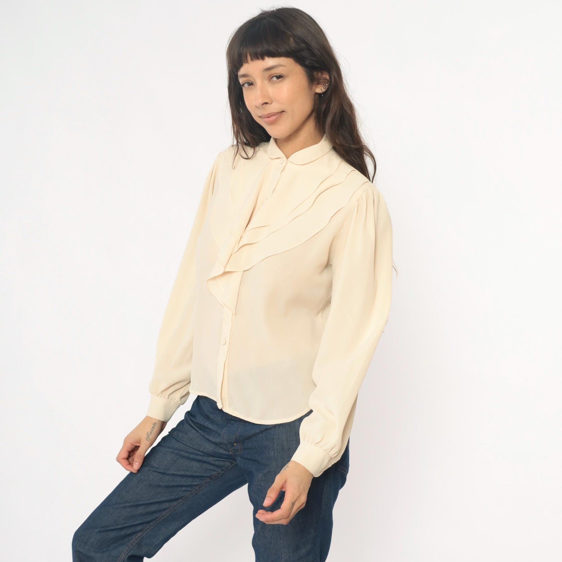 70s Cream Peter Pan Collar Blouse Puff Sleeve Button Front Ruffle Medium