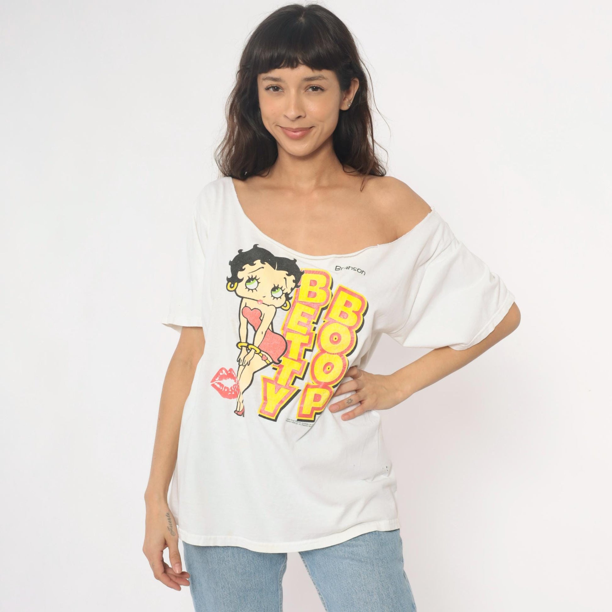 Y2K Betty Boop Graphic Tee White Cotton Off-Shoulder Distressed Extra Large