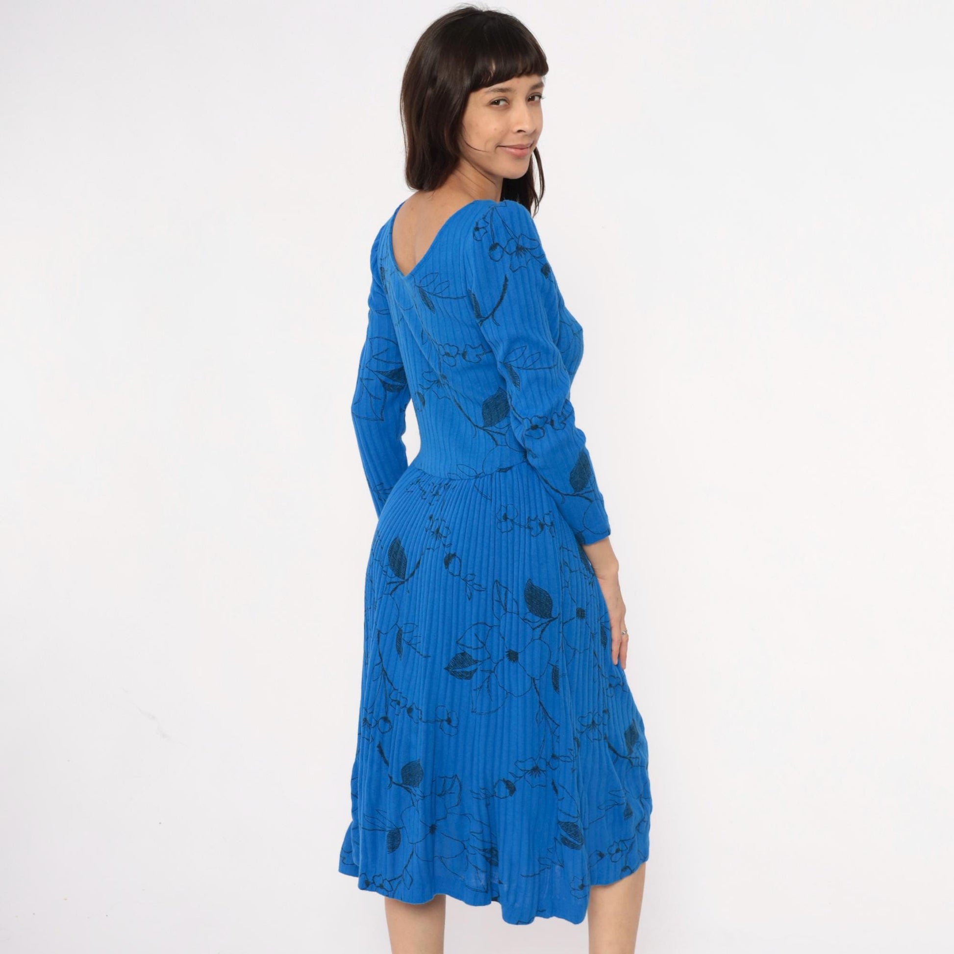 80s Blue Floral Midi Dress Gathered Shoulder Scoop Neckline Small