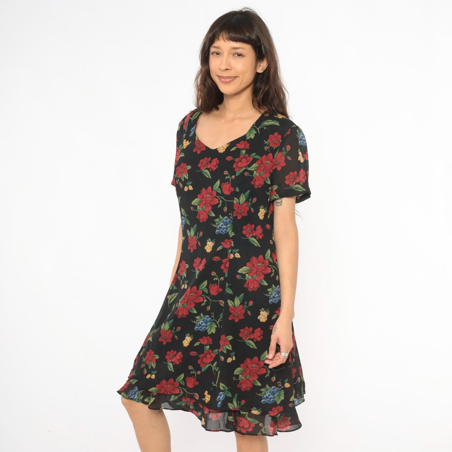 90s Olivia Rose Floral Knee-Length Dress Black Red Grape Print Medium M