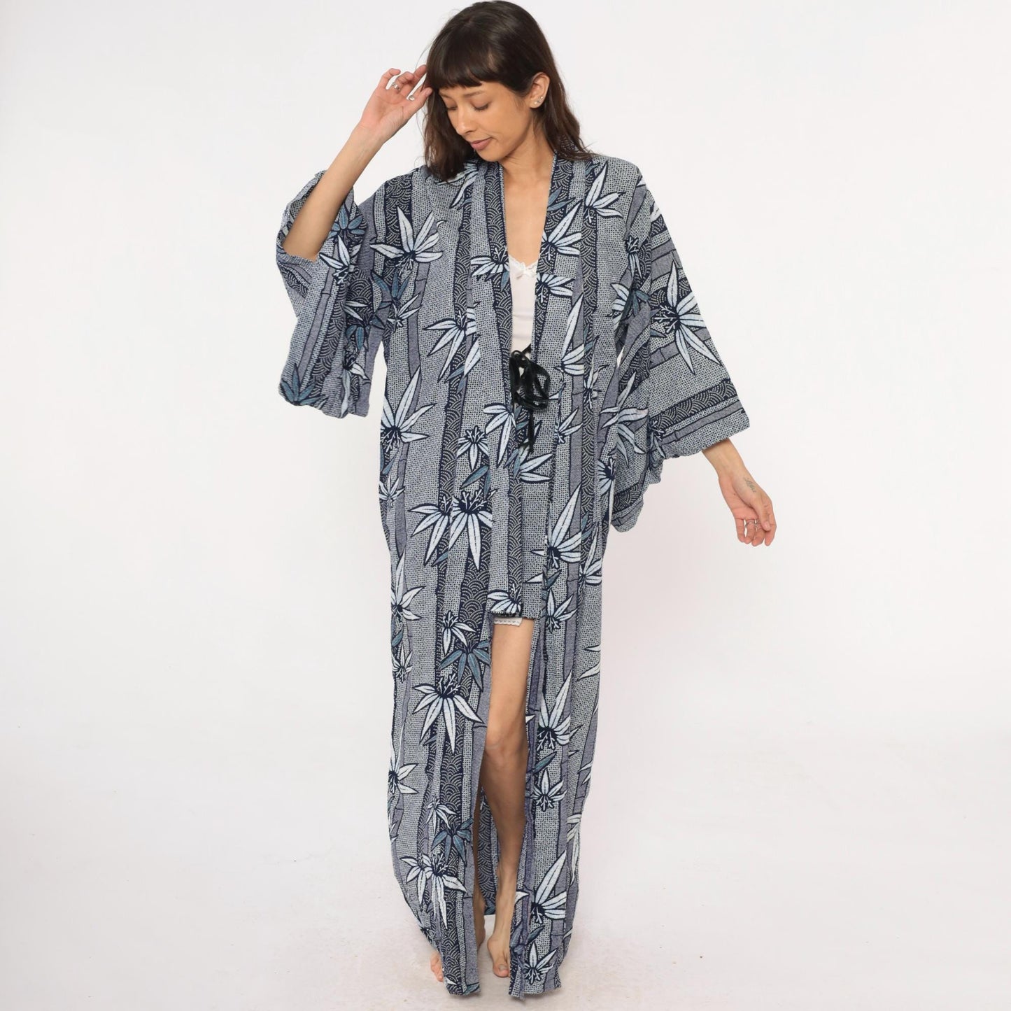 80s Blue White Botanical Kimono Robe Maxi Floral Leaf Print Medium