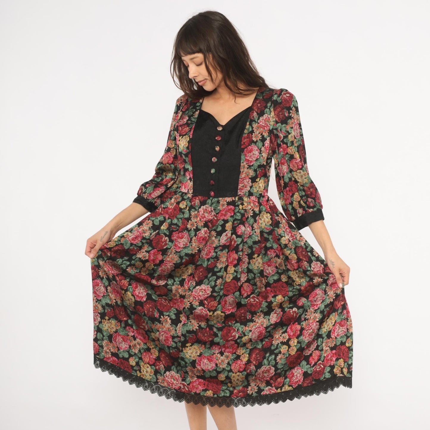 90s Rose Dirndl Dark Floral Midi Dress Black Sweetheart Neckline Medium M