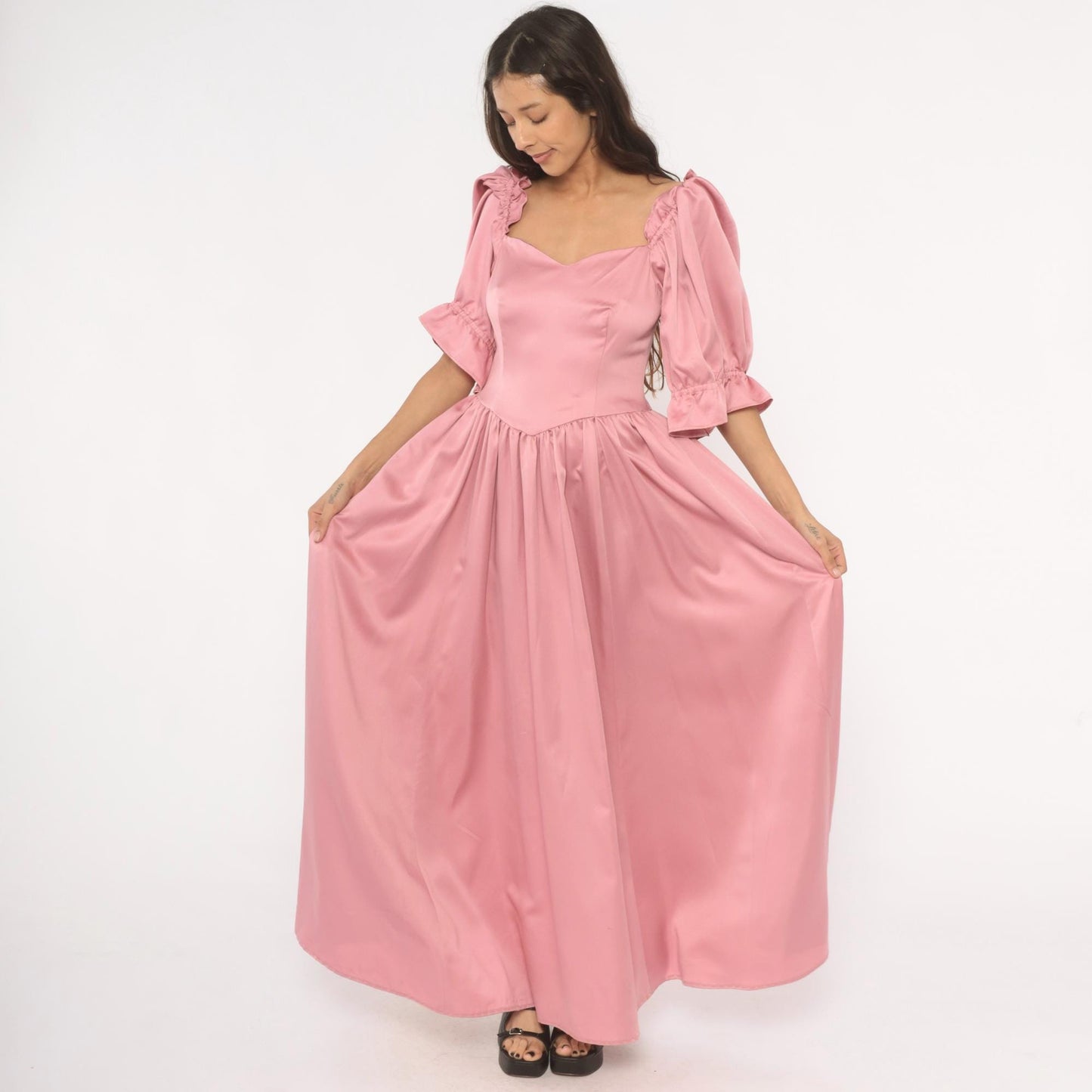 80s Rose Pink Maxi Gown Sweetheart Neckline Puff Sleeve Ruffle Trim Medium M