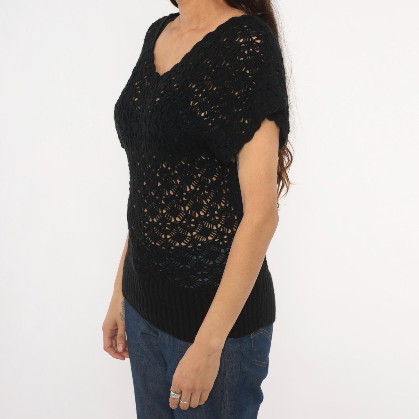2000s CoolWear Black Crochet Top Scalloped V-Neck Short Sleeve Medium M