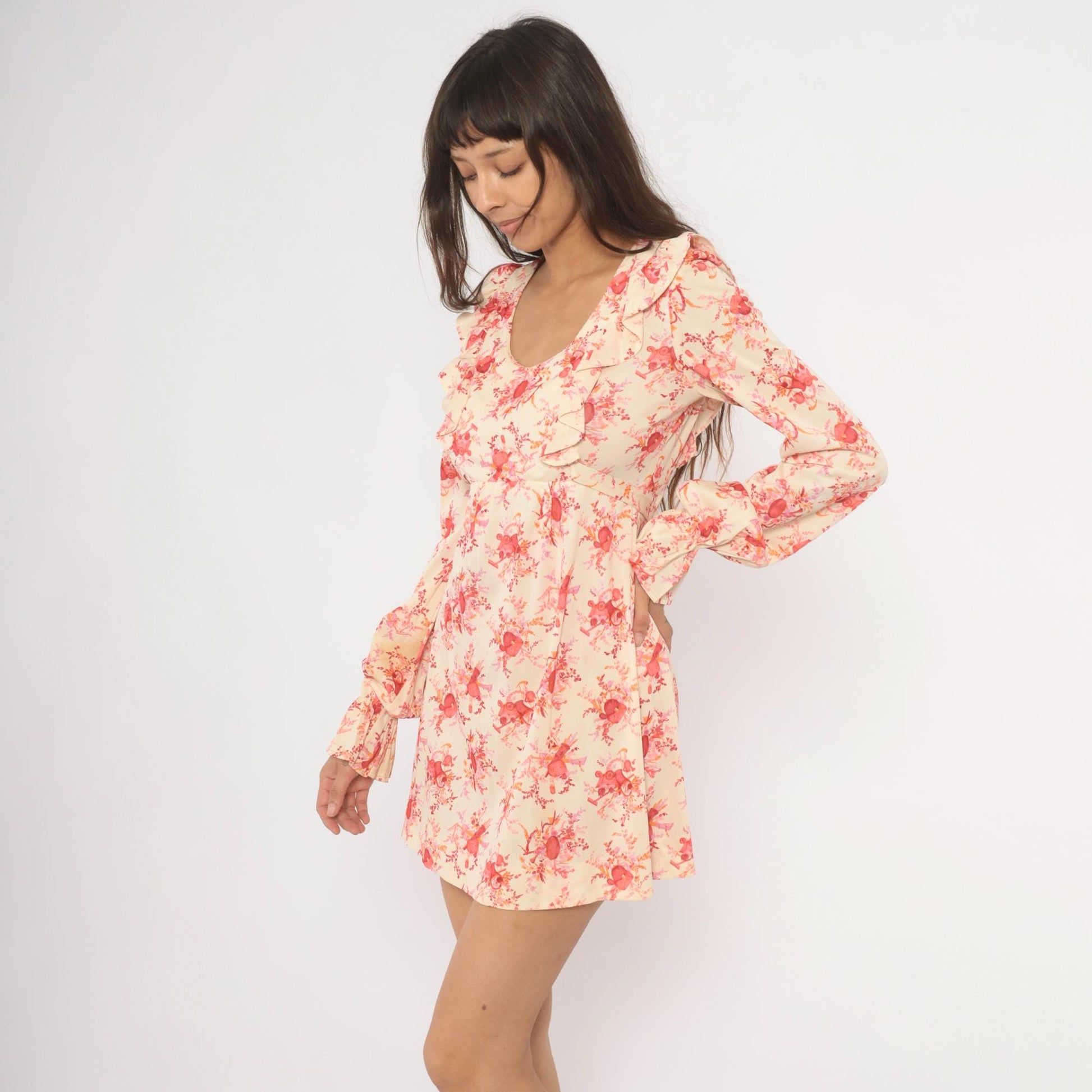 70s Cream Pink Floral Mini Dress Ruffle Collar Bell Sleeve Tie Waist Medium