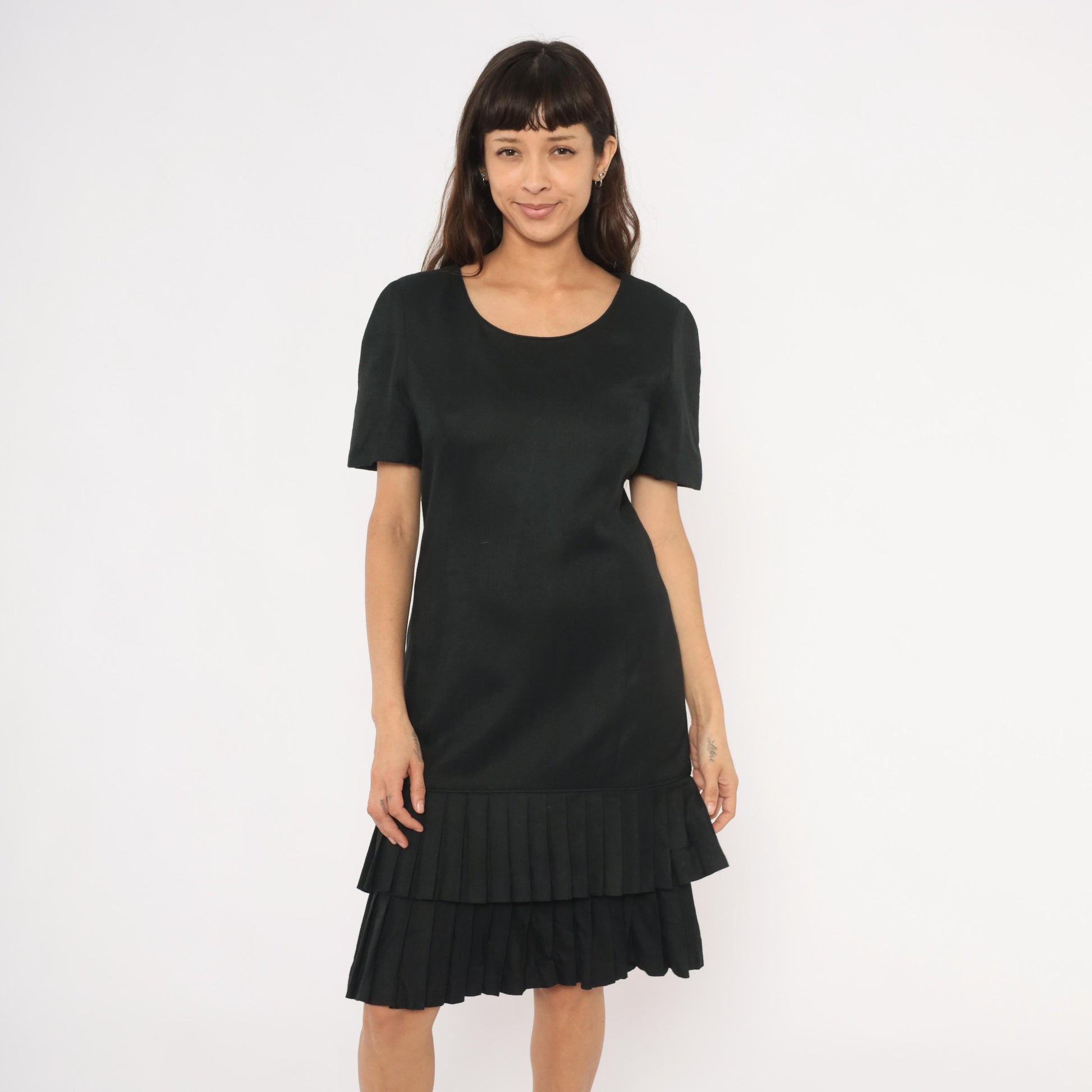 80s Carolina Herrera Black Knee-Length Dress Drop Waist Pleated Ruffle Medium