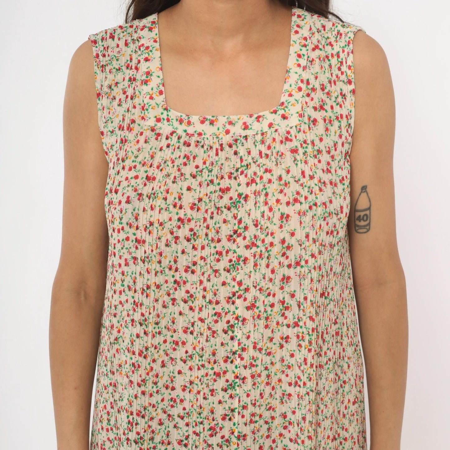 70s Ditsy Floral Shift Dress Cream Red Sleeveless Knee-Length Medium