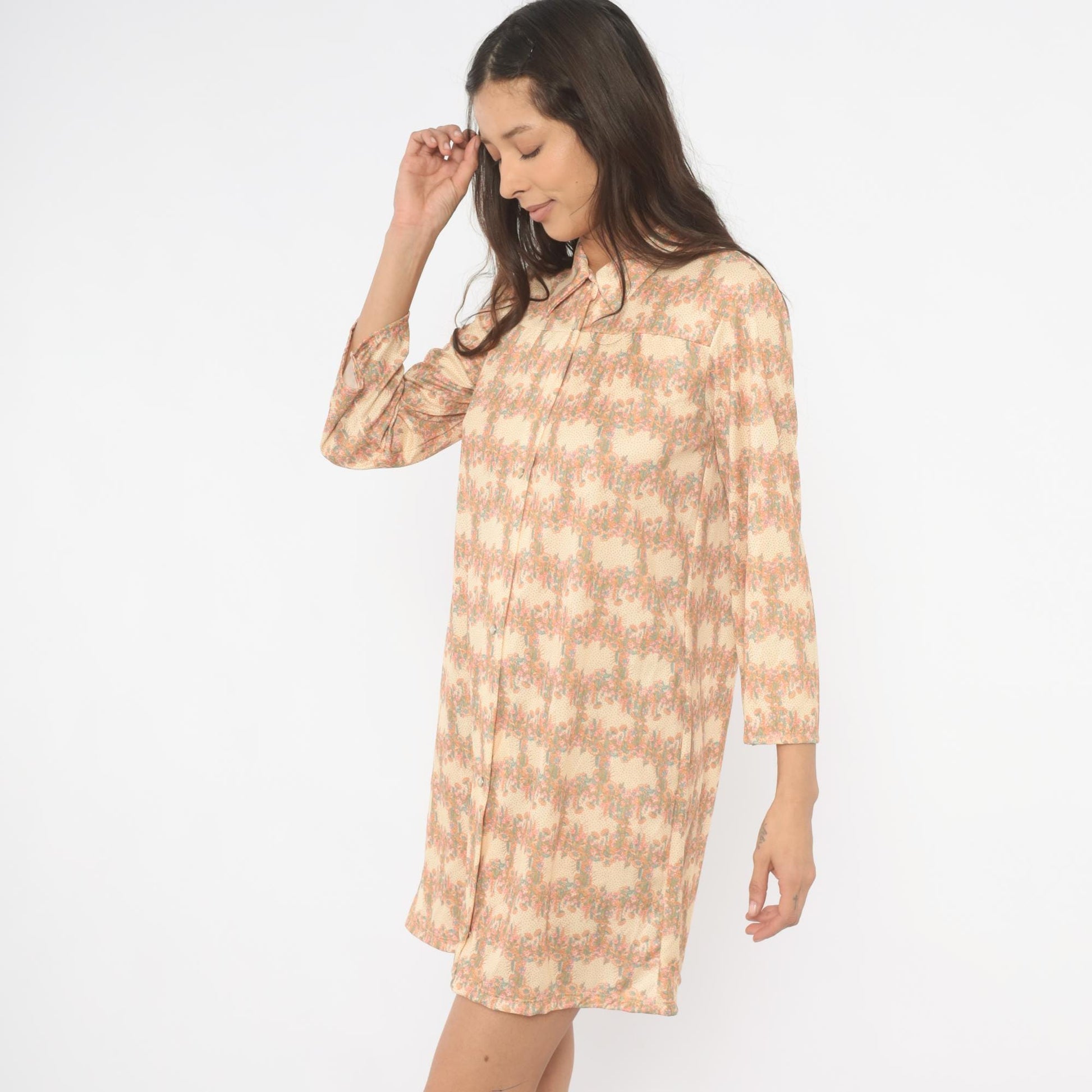 70s Floral Cream Tan Shirt Dress Snap Front Long Sleeve Knee-Length Medium M