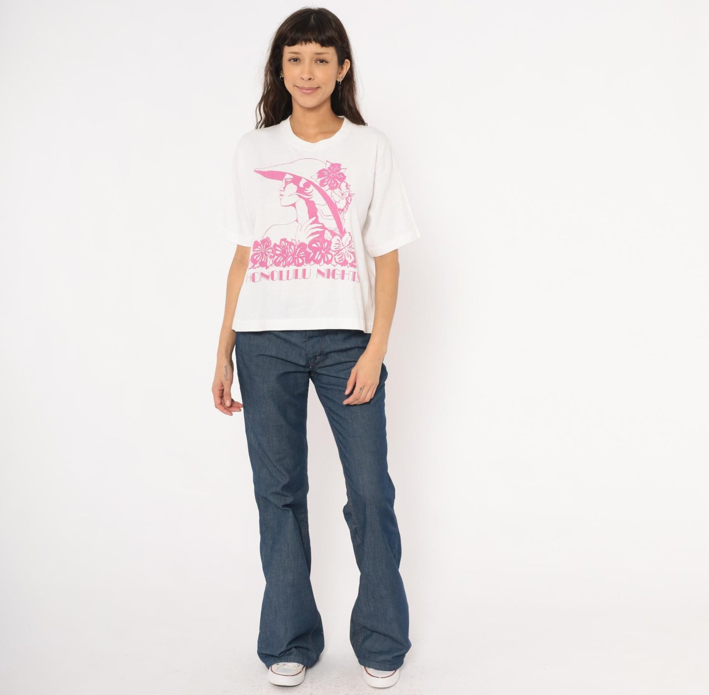 90s Honolulu Nights Fruit of the Loom Crop Tee White Pink Hibiscus Medium Large