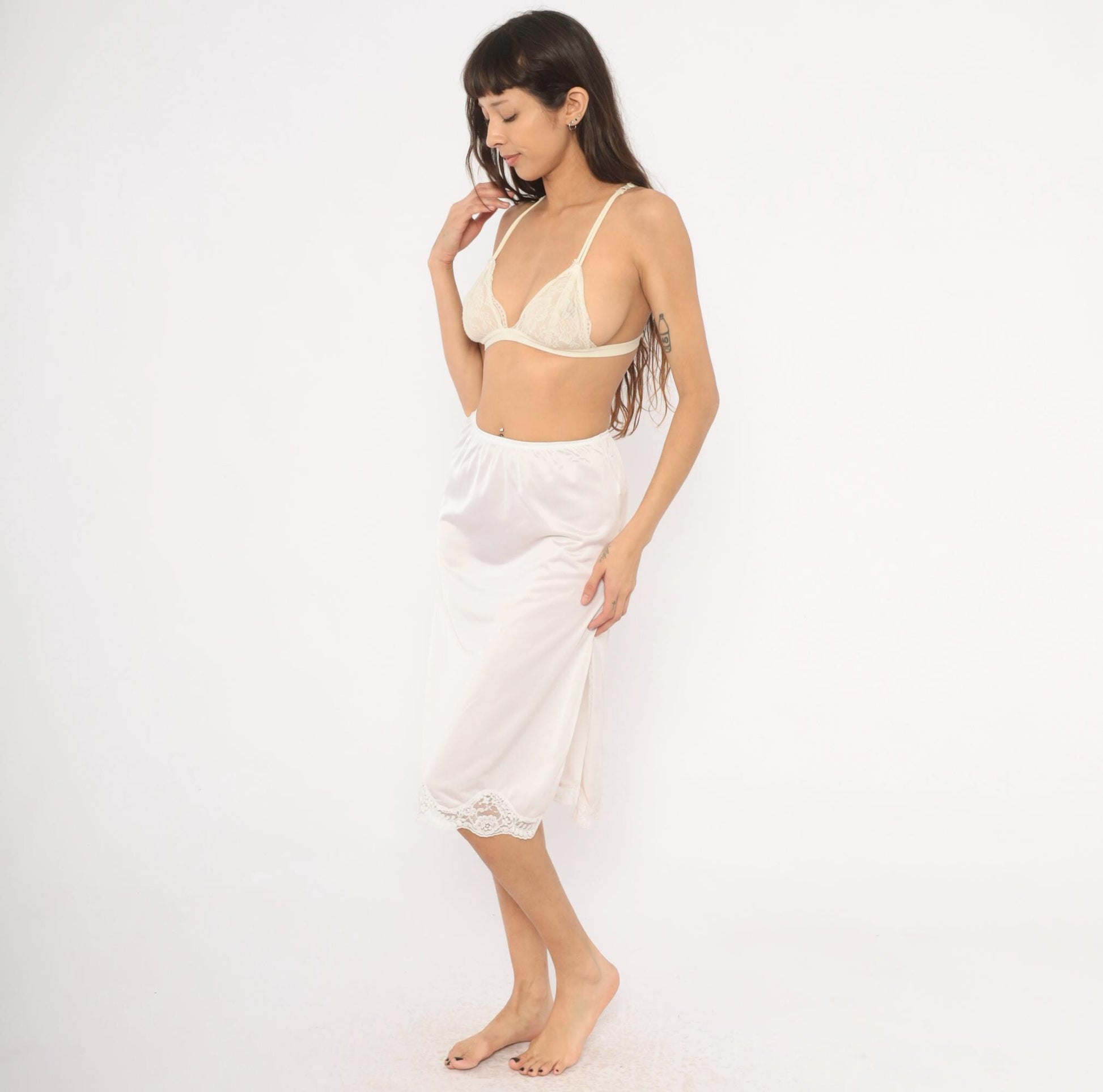 80s Adonna White Nylon Half Slip Knee-Length Lace Trim Small S