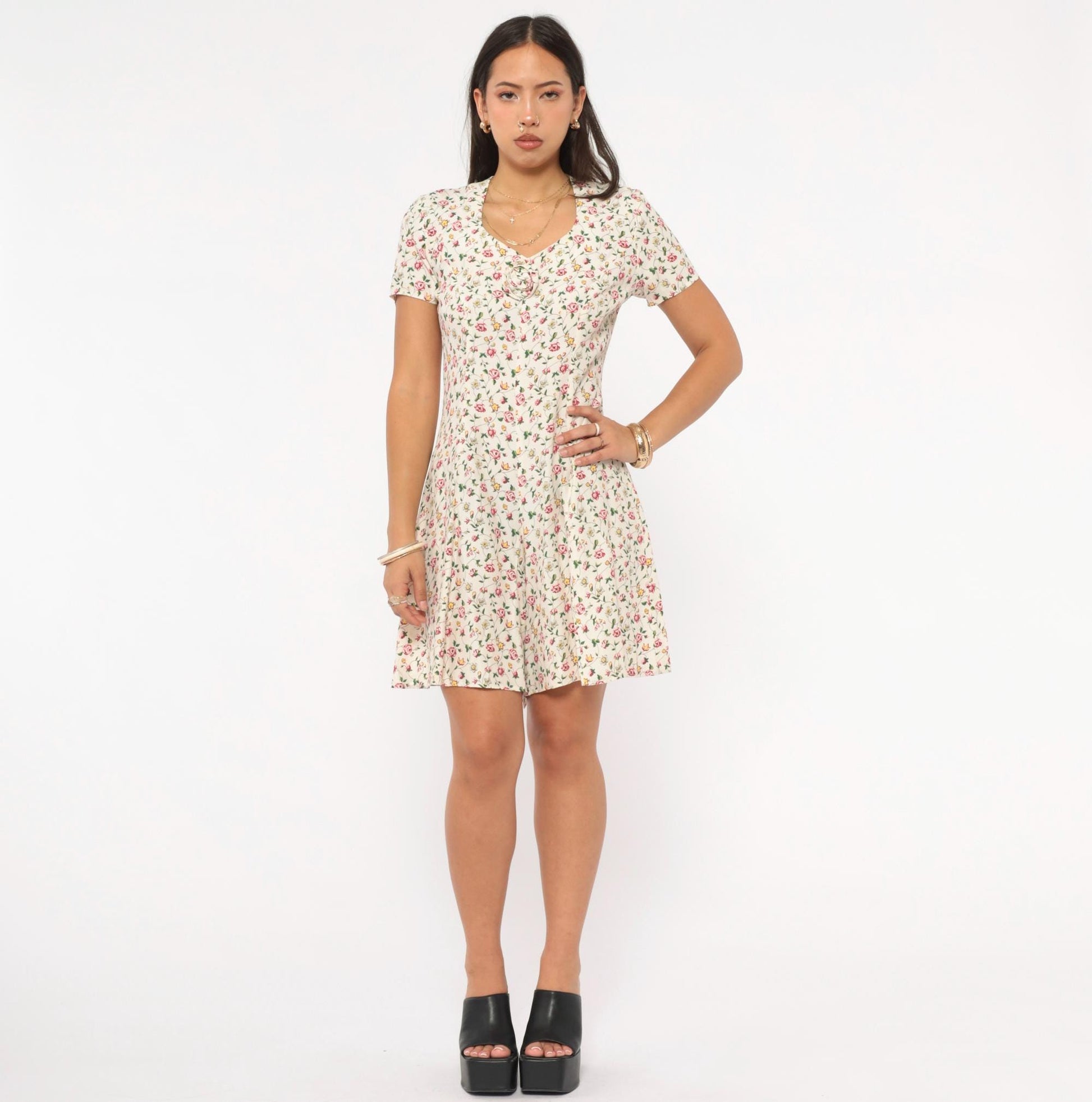 90s Spoiled Girls Floral Mini Romper Cream Rose Print V-Neck Cutout Extra Small XS