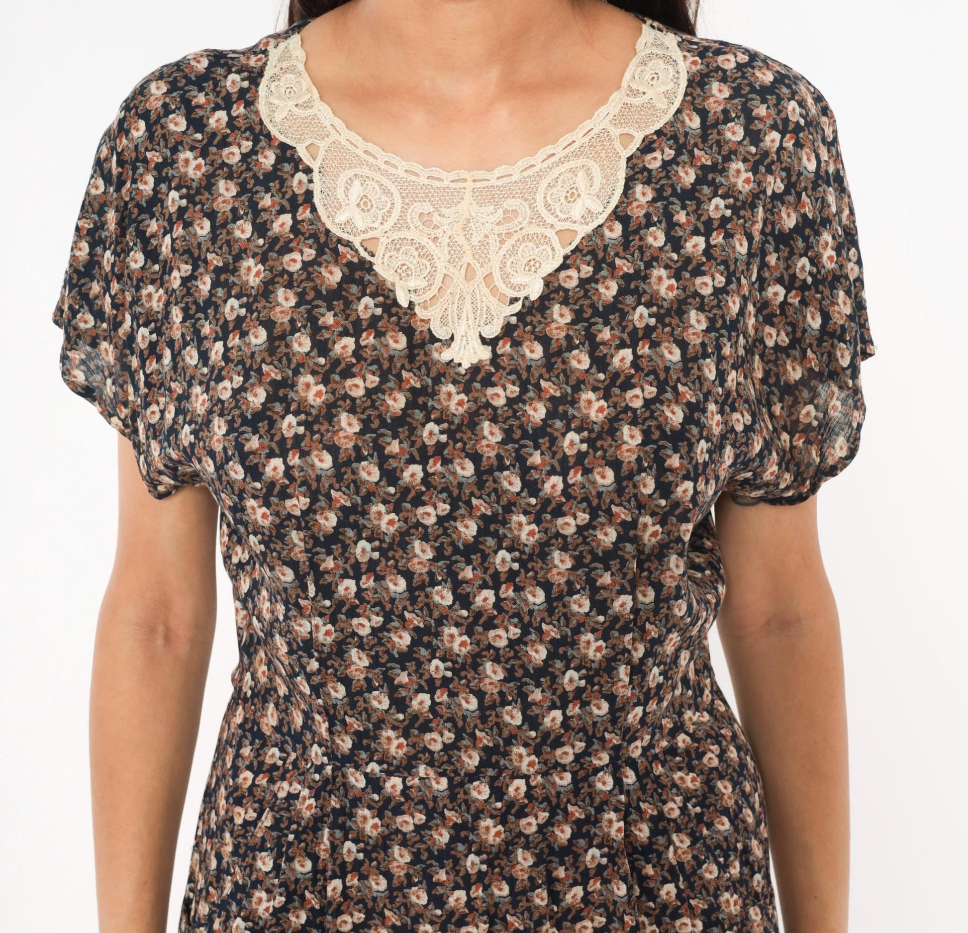 90s E.D. Michaels Navy Ditsy Floral Midi Dress Crochet Collar Small