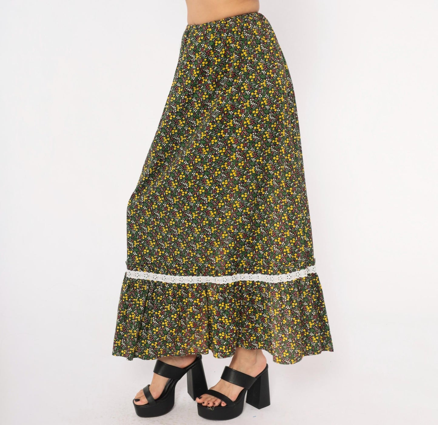 70s Black Ditsy Floral Maxi Skirt Cotton Ruffle Eyelet Lace Trim Extra Small