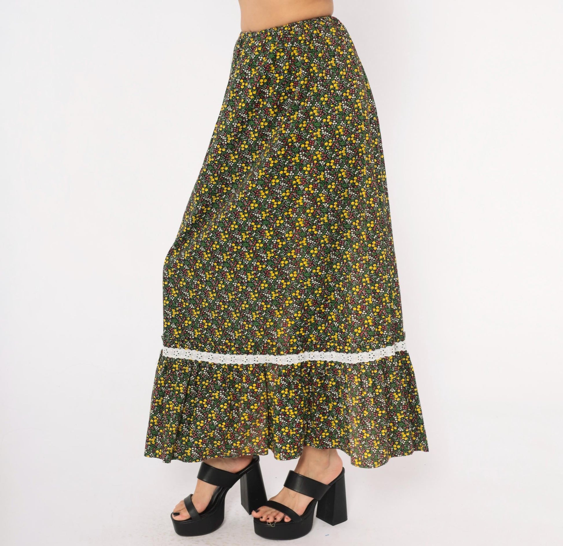 70s Black Ditsy Floral Maxi Skirt Cotton Ruffle Eyelet Lace Trim Extra Small
