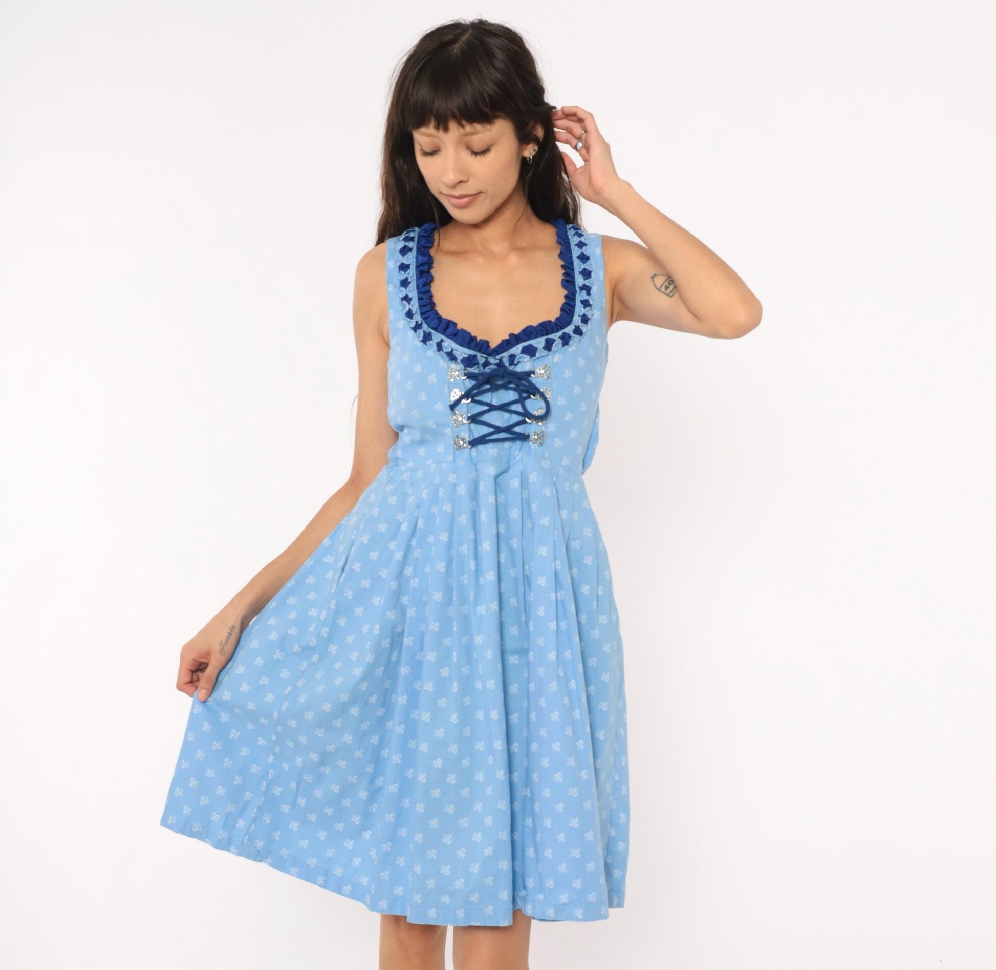 2000s Almenrausch Bavarian Dirndl Dress Sky Blue Floral Cotton Medium M